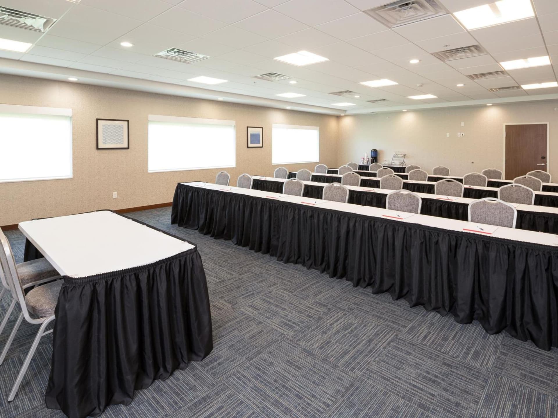 Holiday Inn Express & Suites - Kalamazoo West by IHG gallery photo in Kalamazoo, MI — image 24