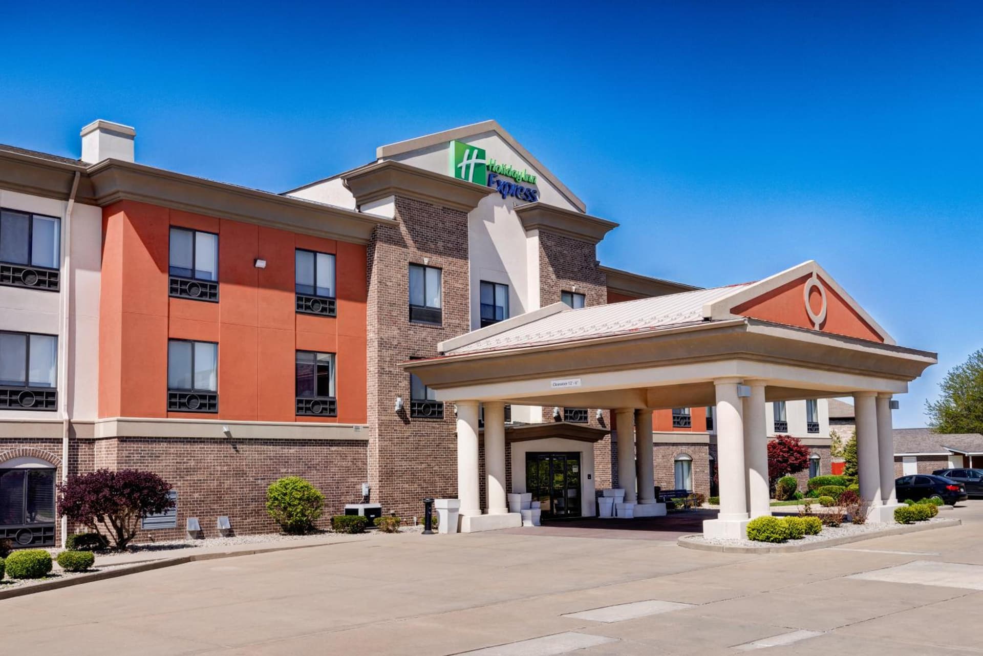 Holiday Inn Express & Suites Shelbyville Indianapolis by IHG — hotel in Shelbyville, Indiana