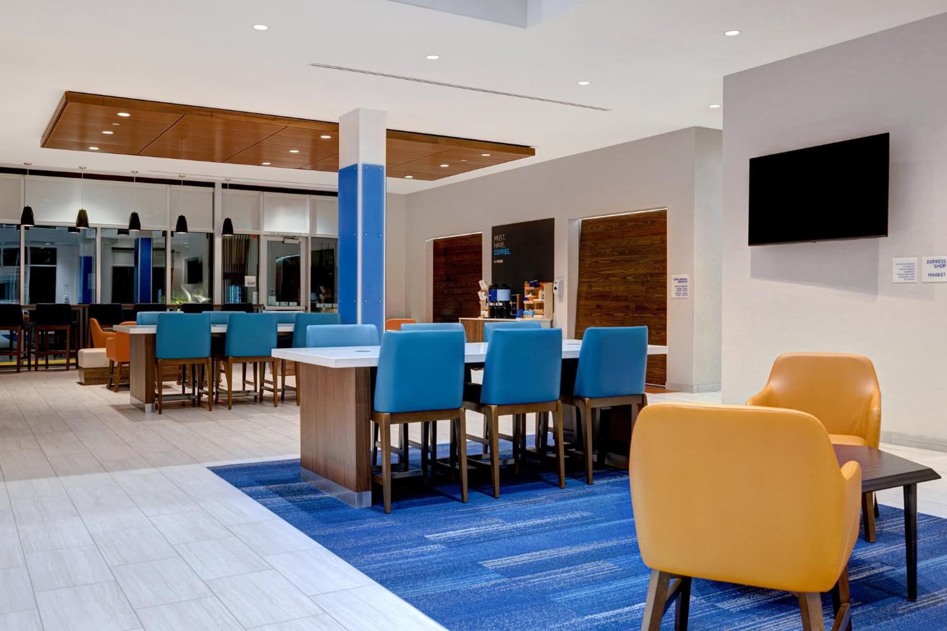 Holiday Inn Express & Suites - Glendale Downtown gallery photo in Glendale, CA — image 75
