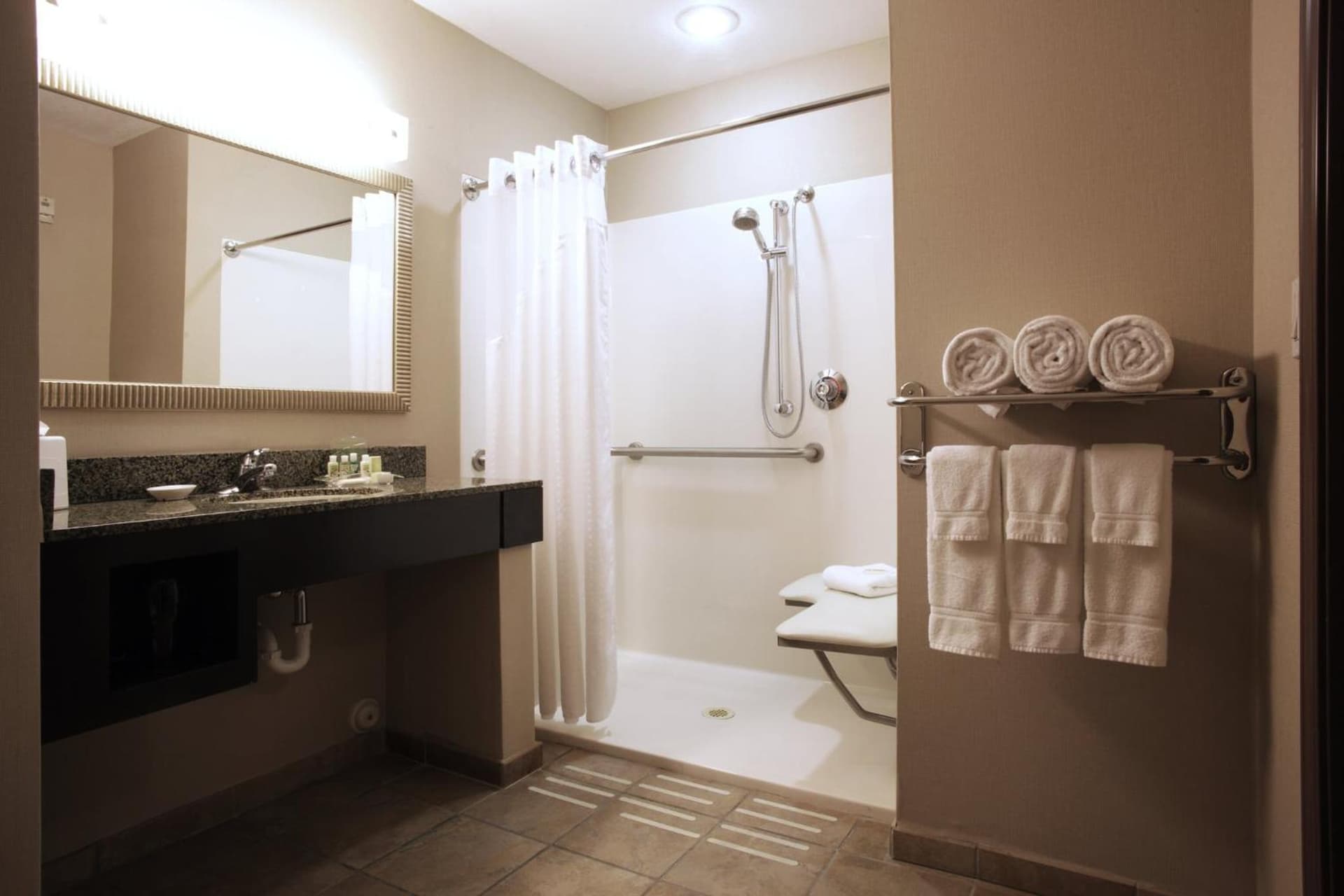 Holiday Inn Phoenix/Chandler by IHG gallery photo in Chandler, AZ — image 85
