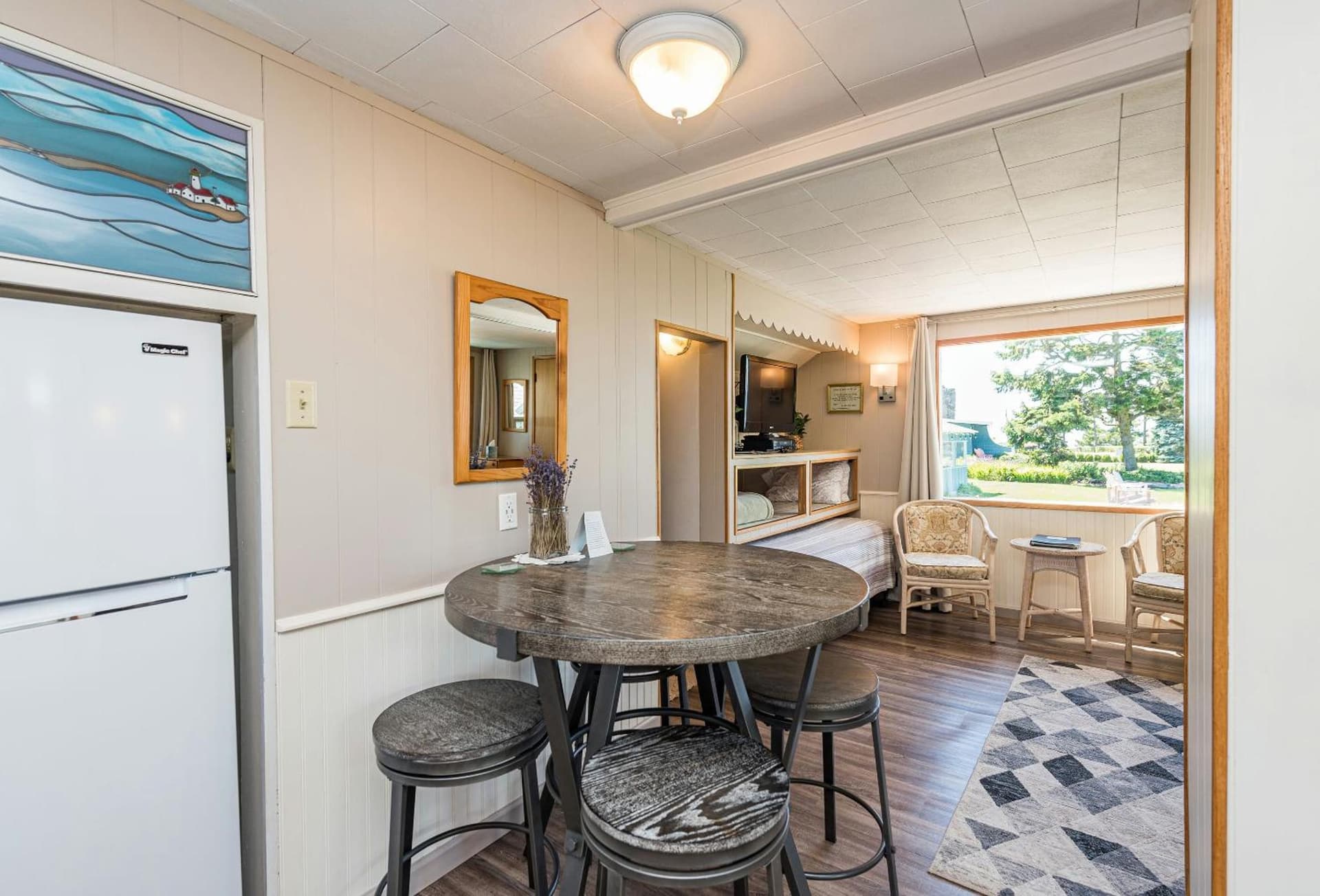 Juan de Fuca Waterfront Hotel & Cottages gallery photo in Sequim, WA — image 93