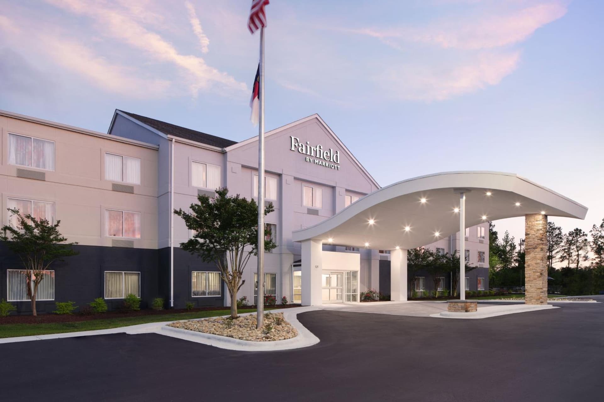 Fairfield Inn & Suites by Marriott Jacksonville exterior or lobby in Jacksonville, NC — main listing photo
