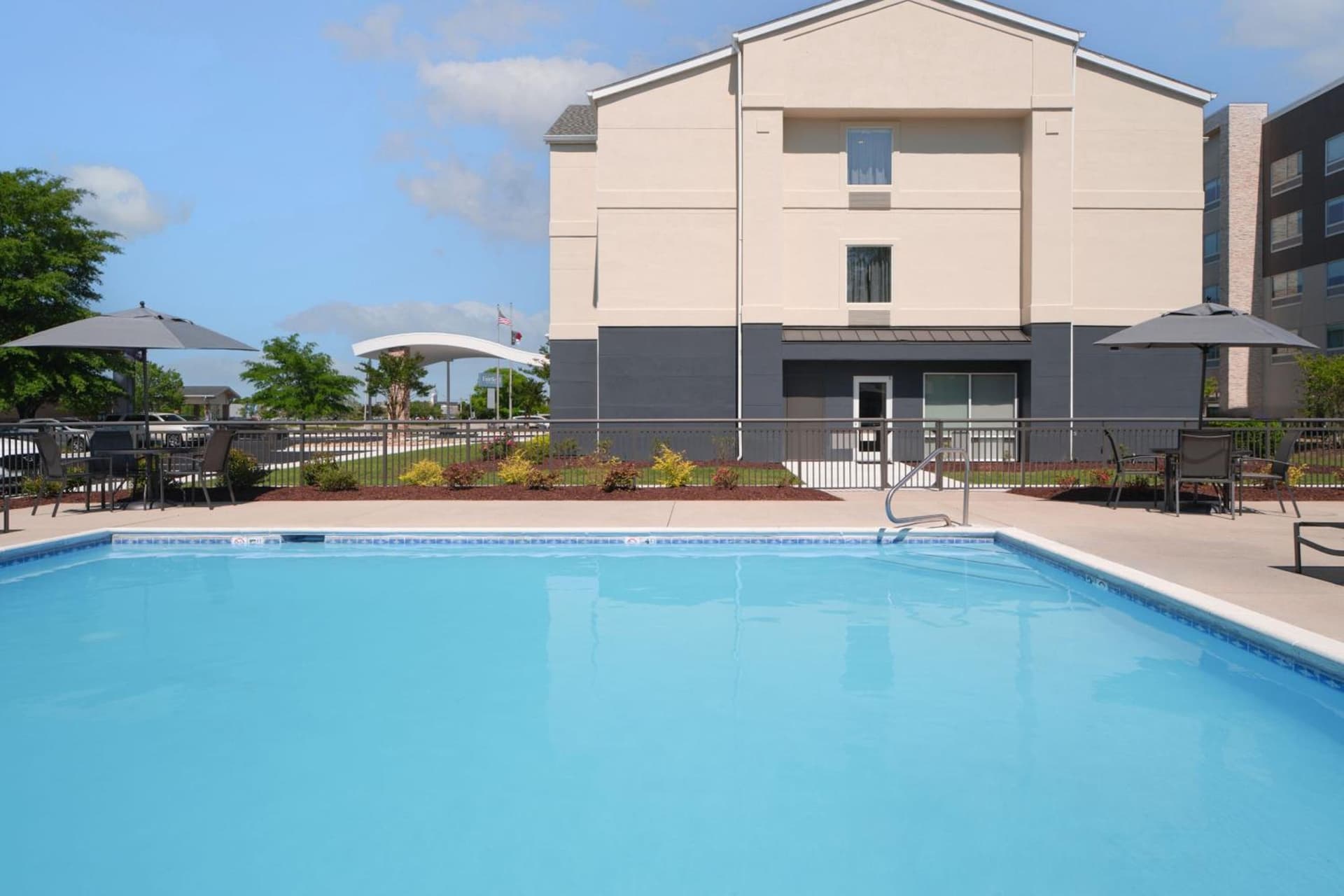 Fairfield Inn & Suites by Marriott Jacksonville gallery photo in Jacksonville, NC — image 7