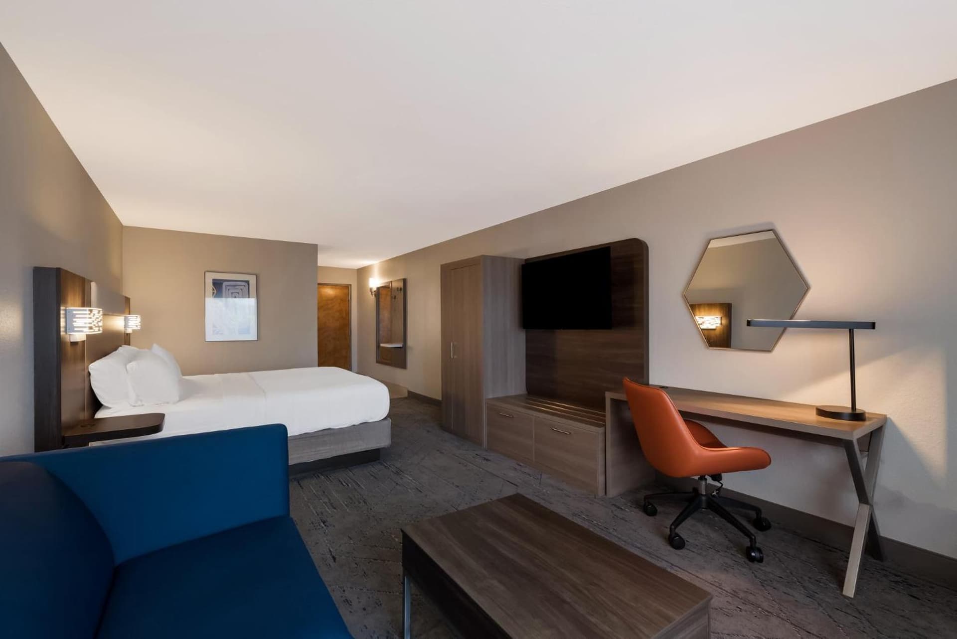 Holiday Inn Express Hotel & Suites - The Villages by IHG gallery photo in The Villages, FL — image 57