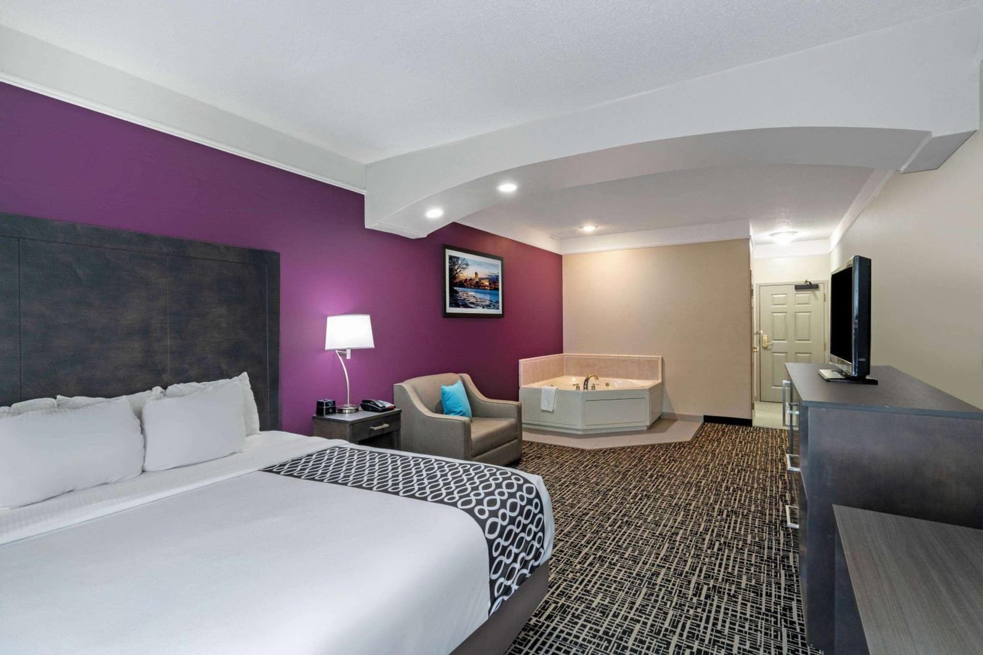 La Quinta by Wyndham Latham Albany Airport gallery photo in Latham, NY — image 23