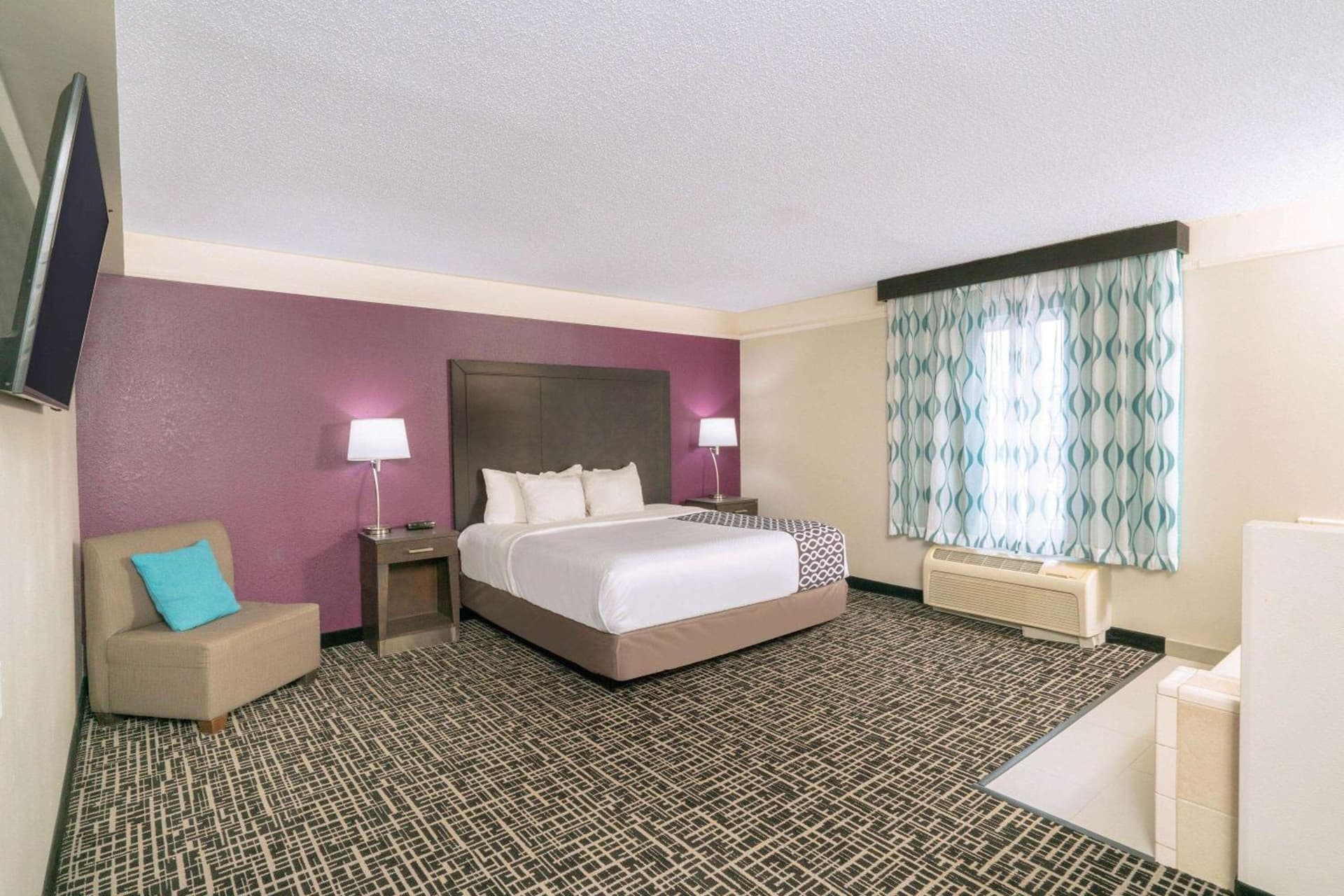 La Quinta by Wyndham Latham Albany Airport gallery photo in Latham, NY — image 12