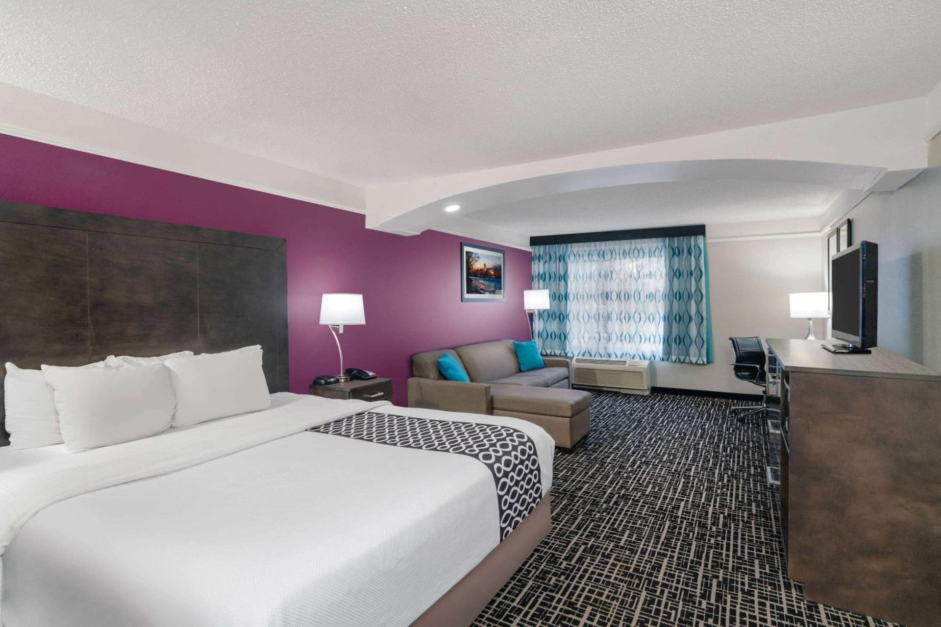 La Quinta by Wyndham Latham Albany Airport gallery photo in Latham, NY — image 32