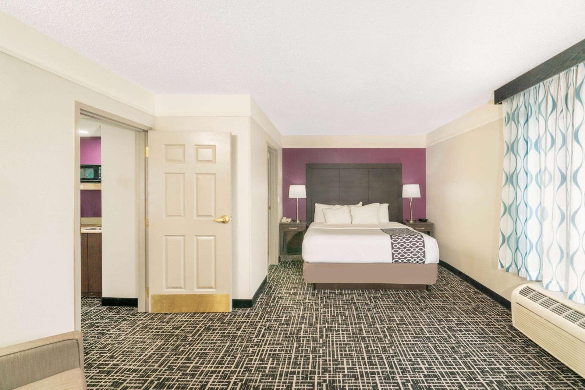 La Quinta by Wyndham Latham Albany Airport gallery photo in Latham, NY — image 8