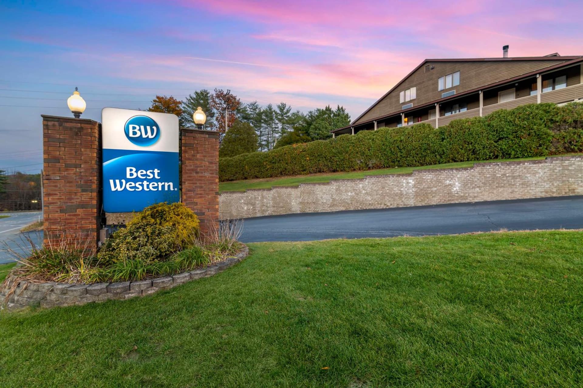 Best Western of Lake George featured exterior or lobby in Lake George — similar hotel