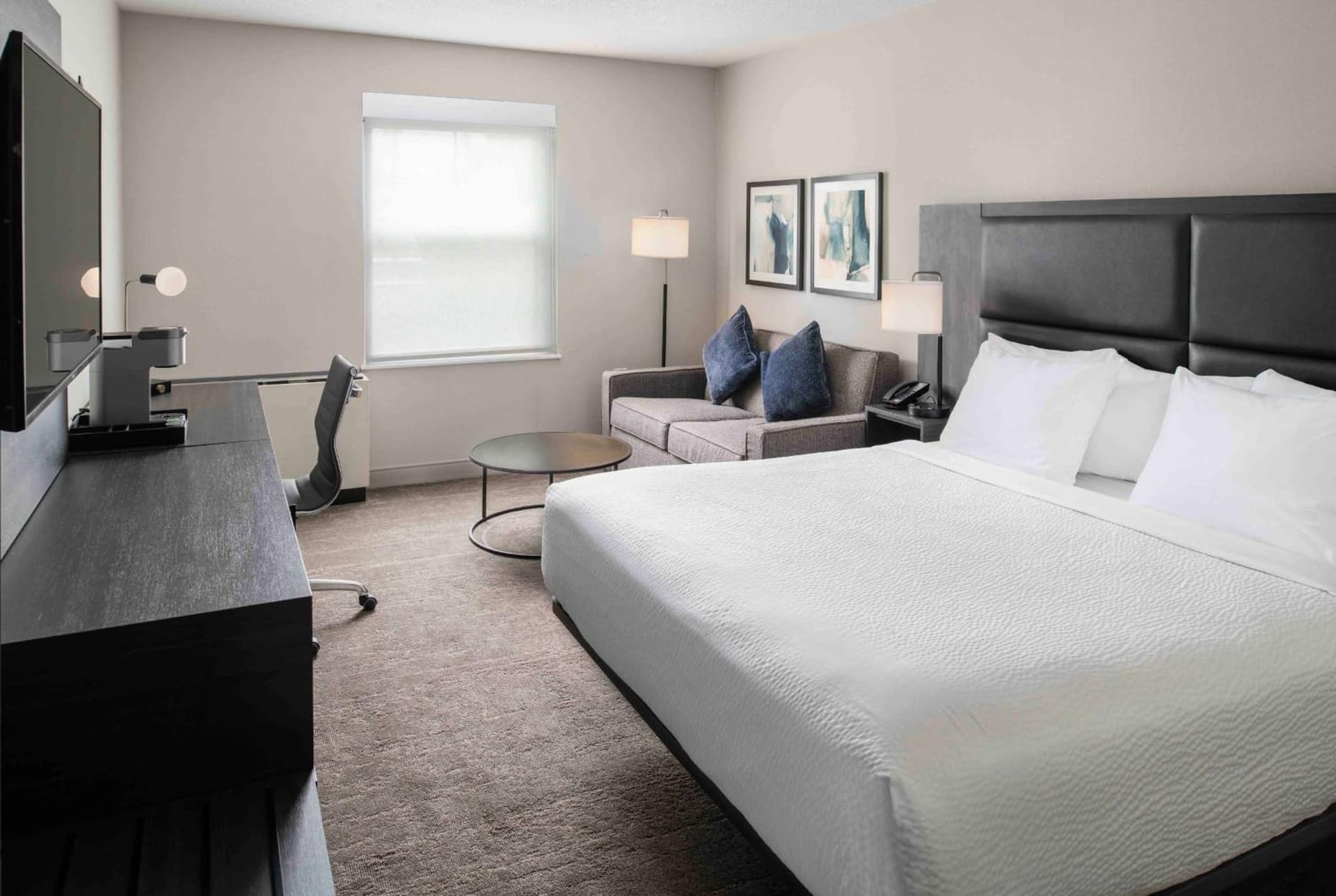 Holiday Inn Express South Burlington - Downtown by IHG gallery photo in Burlington, VT — image 41