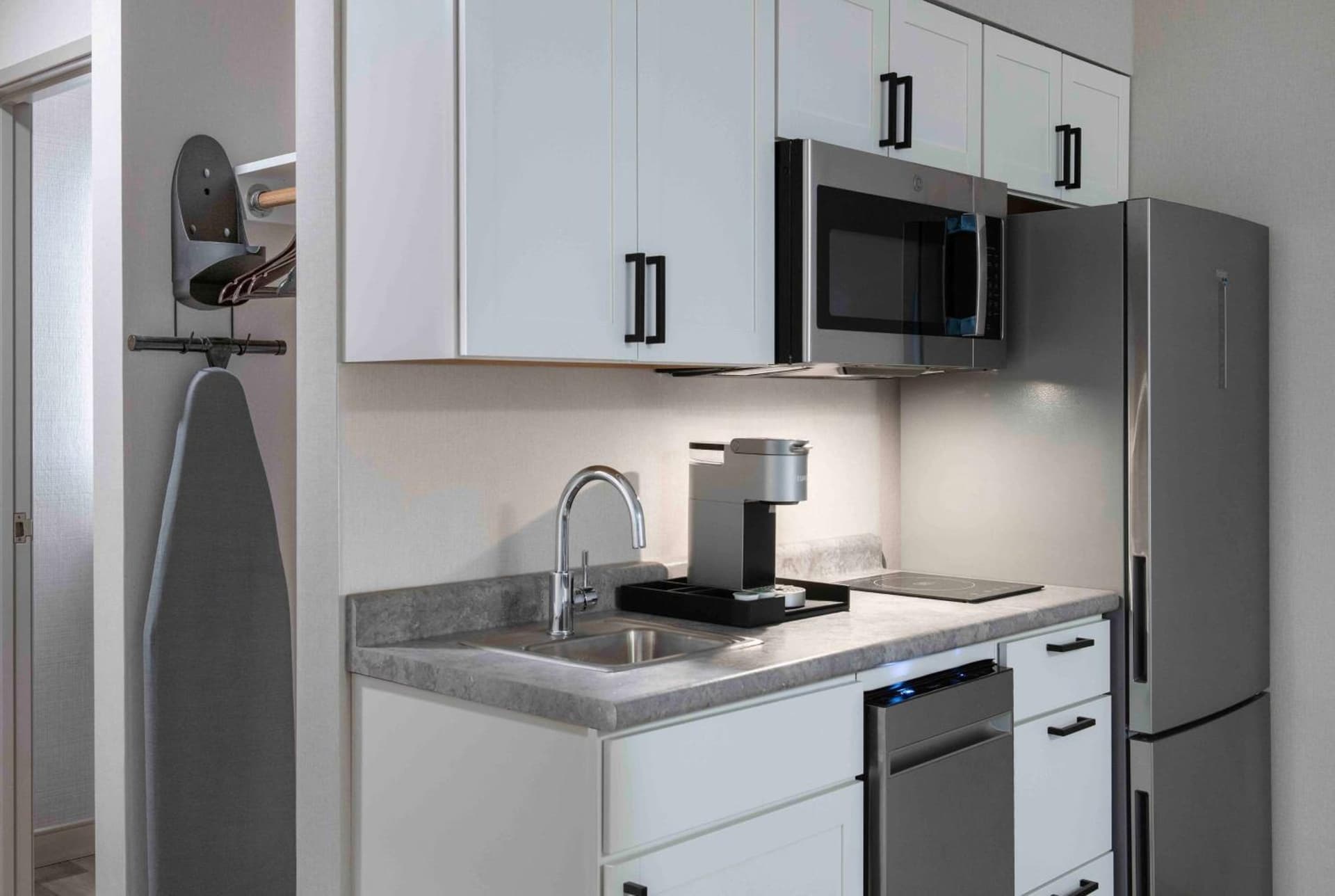 Holiday Inn Express South Burlington - Downtown by IHG gallery photo in Burlington, VT — image 4