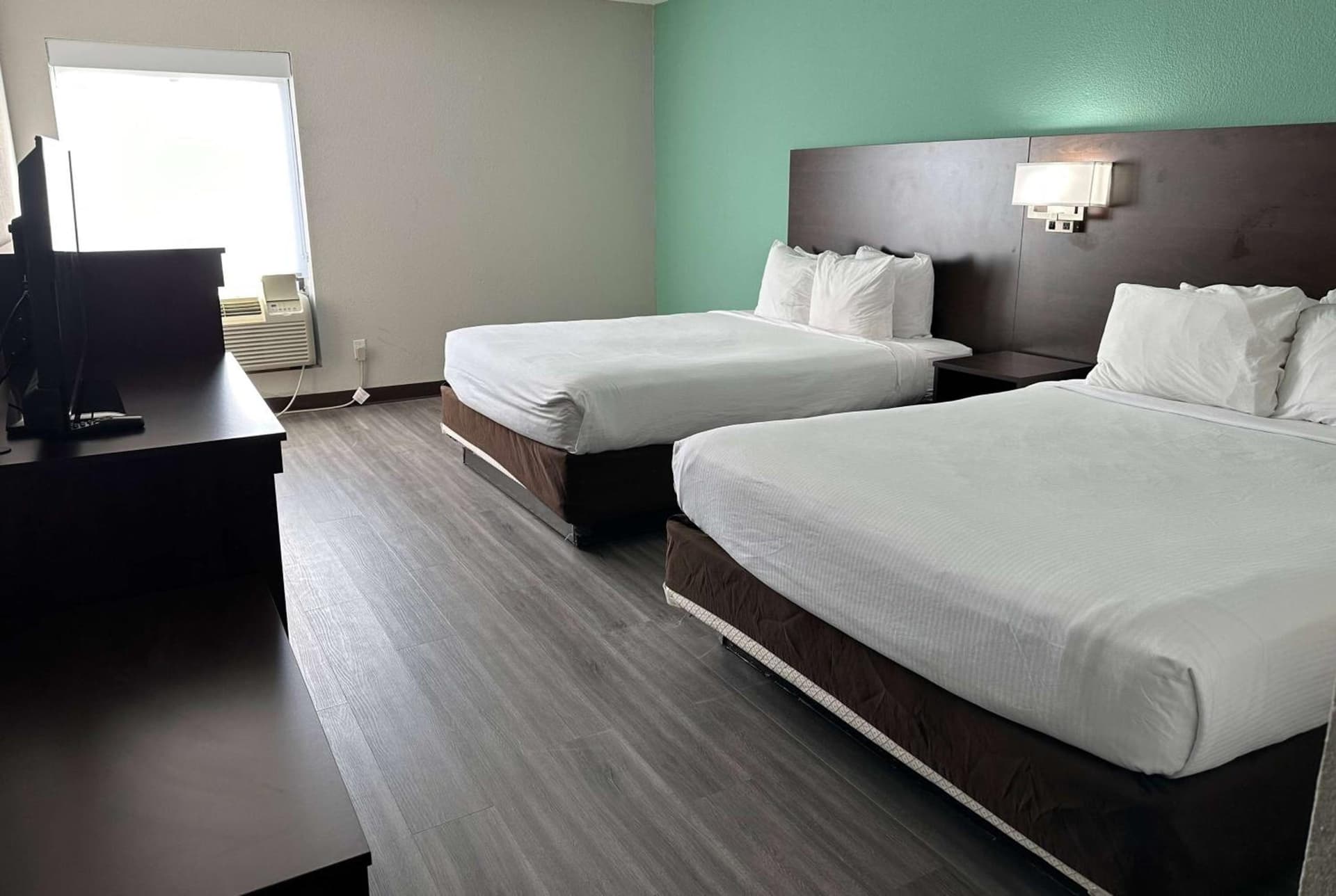 Baymont by Wyndham N Myrtle Beach - Park & Sports Complex Area gallery photo in Myrtle Beach, SC — image 33