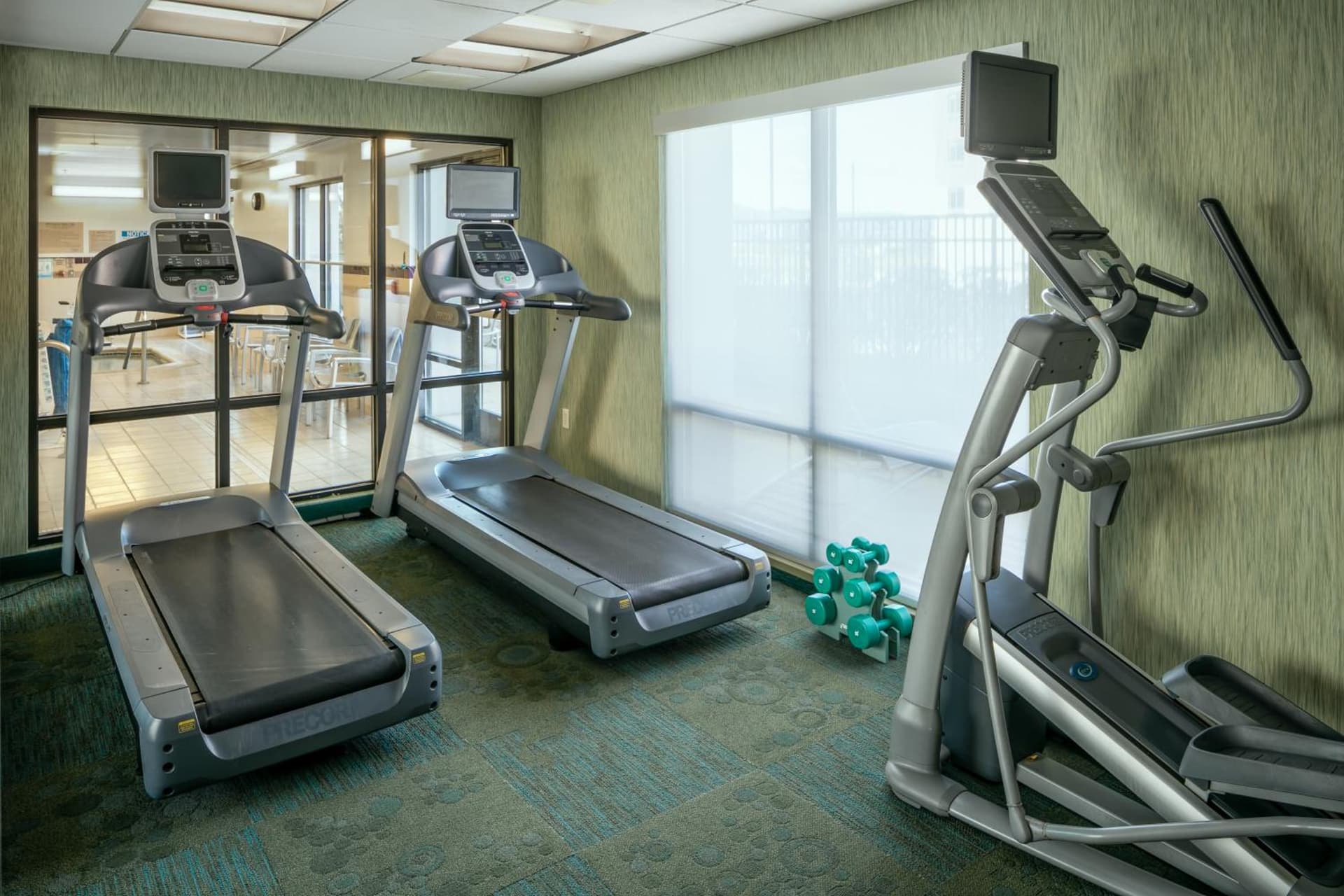 SpringHill Suites by Marriott Medford interior in Medford, OR — gallery photo 2