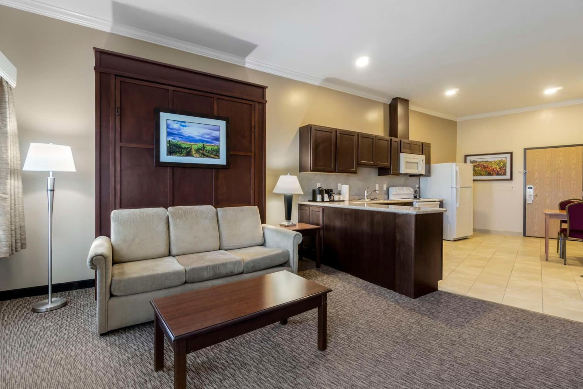 Best Western Plus Grapevine Inn gallery photo in Sunnyside, WA — image 4