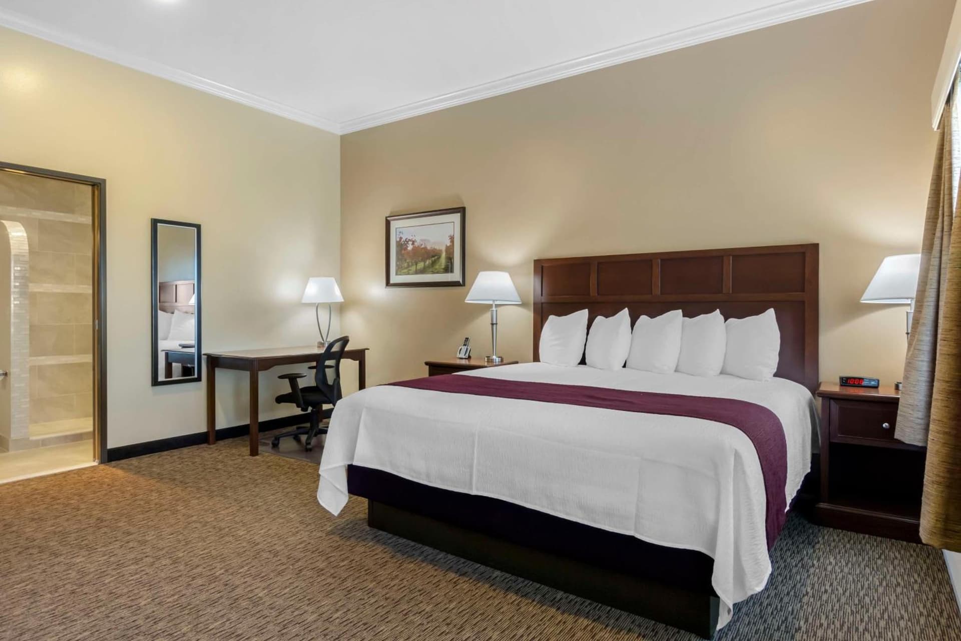 Best Western Plus Grapevine Inn gallery photo in Sunnyside, WA — image 43
