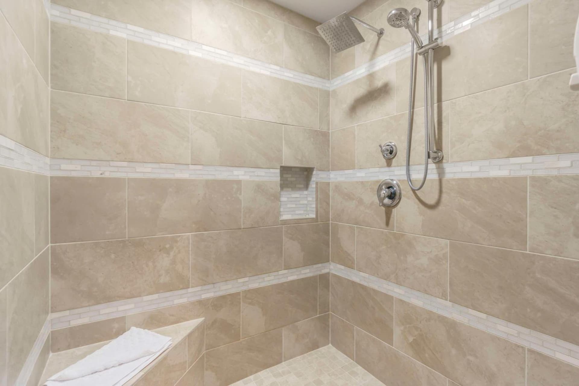 Best Western Plus Grapevine Inn gallery photo in Sunnyside, WA — image 61