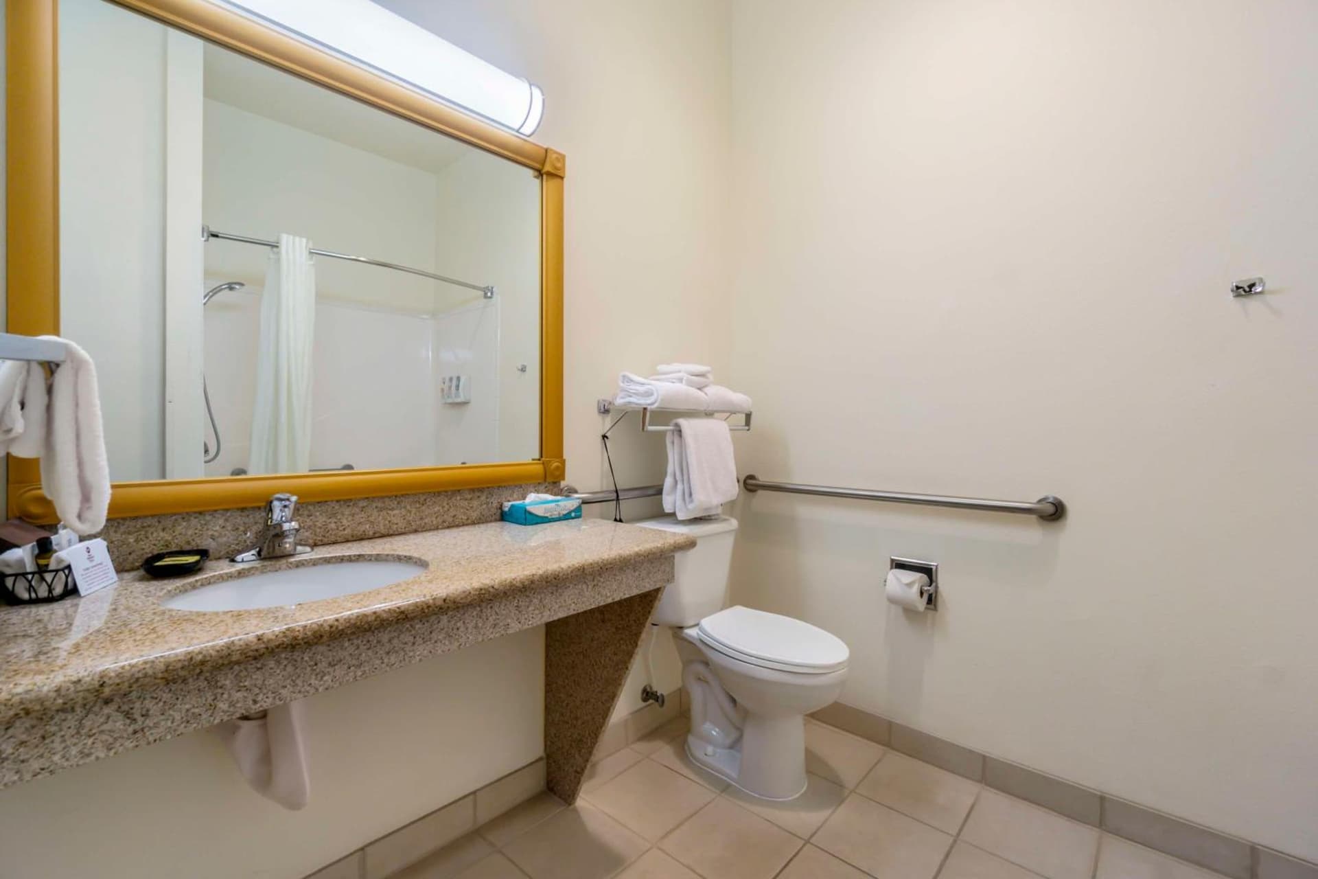 Best Western Plus Grapevine Inn gallery photo in Sunnyside, WA — image 38