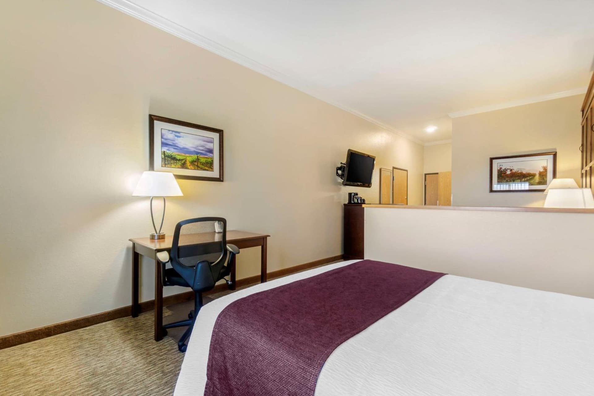 Best Western Plus Grapevine Inn gallery photo in Sunnyside, WA — image 30
