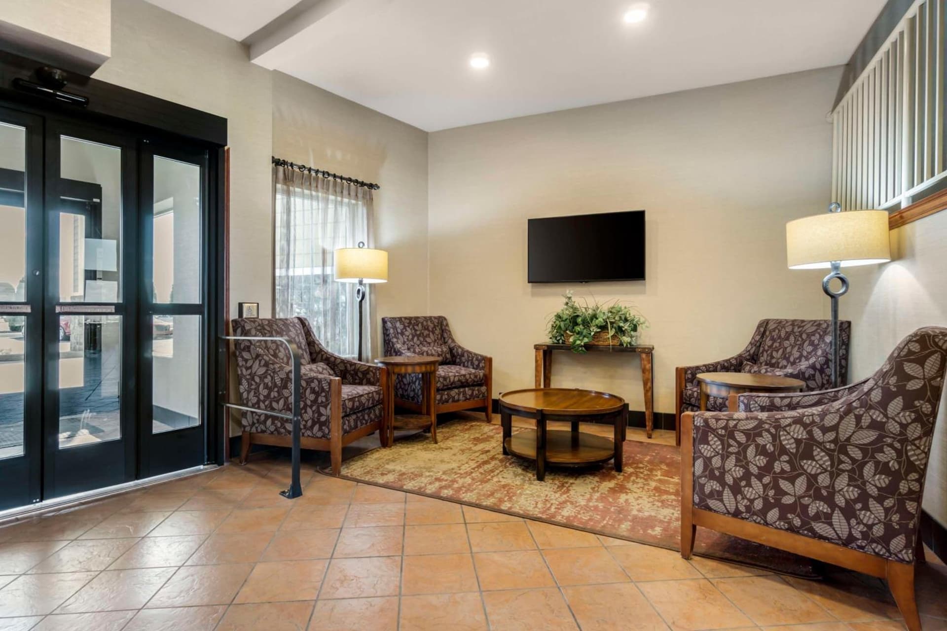 Best Western Plus Grapevine Inn gallery photo in Sunnyside, WA — image 68