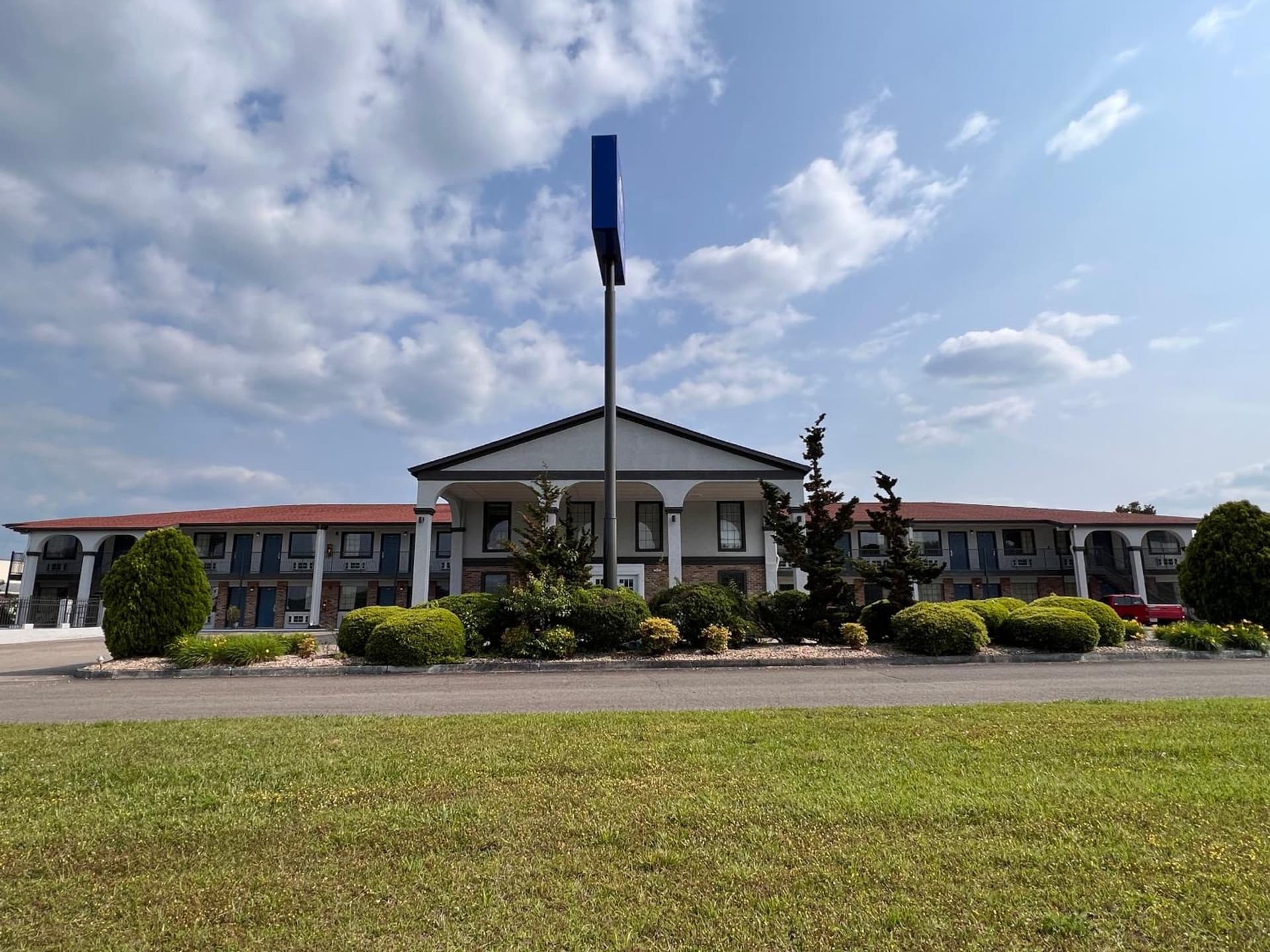 Americas Best Value Inn Blue Ridge property views in Blue Ridge, GA — gallery photo 3