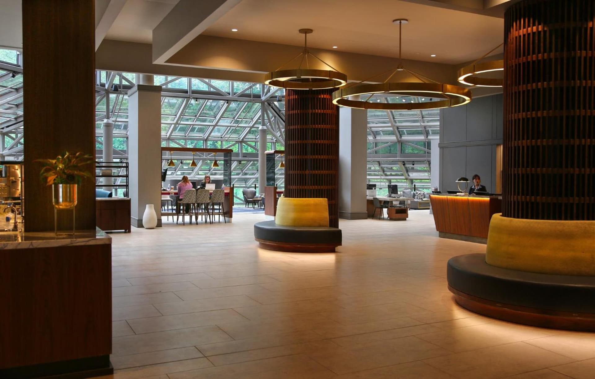 Crowne Plaza Atlanta Perimeter at Ravinia by IHG gallery photo in Atlanta, GA — image 132