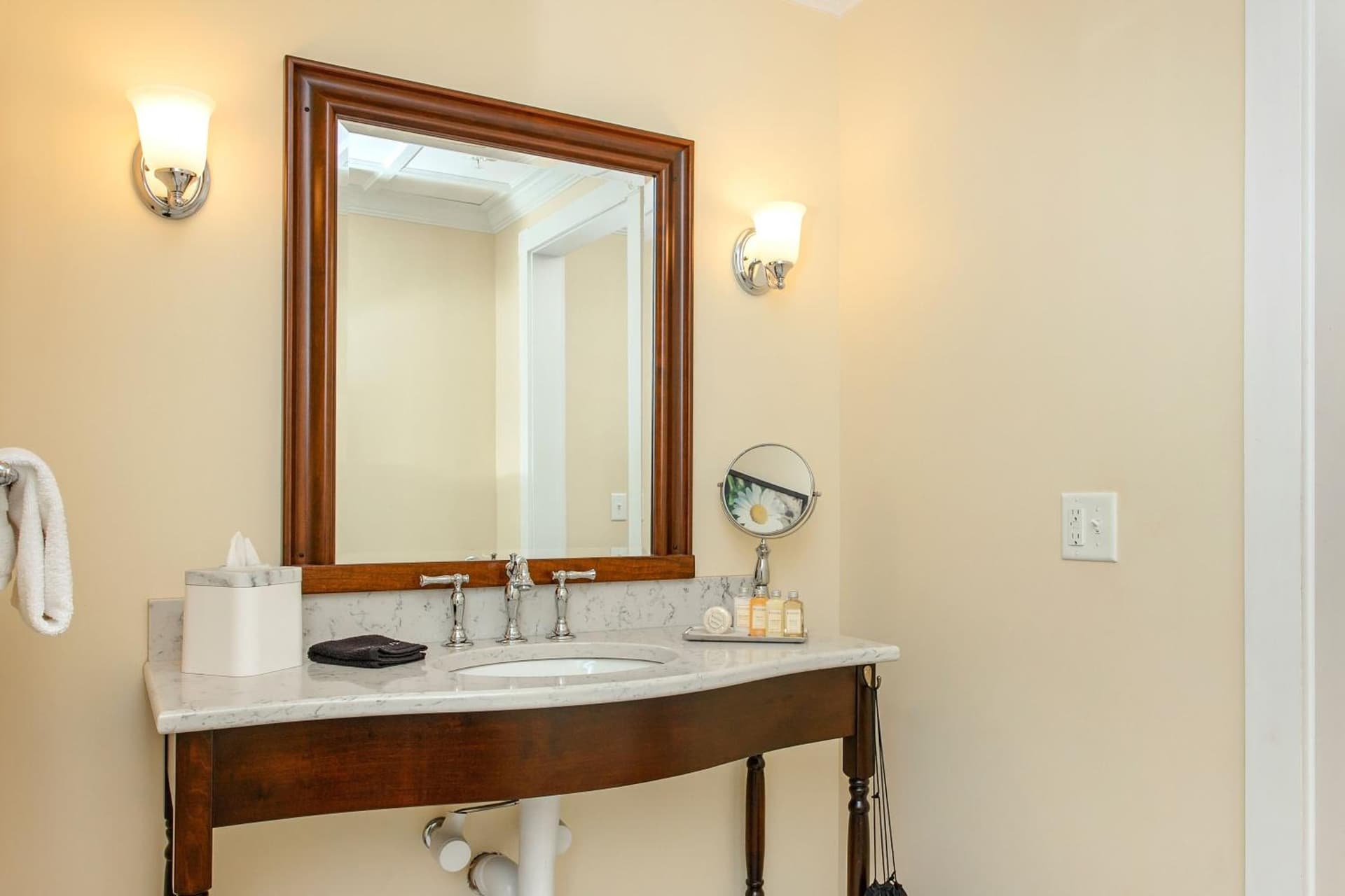 Mills Park Hotel gallery photo in Fairborn, OH — image 8