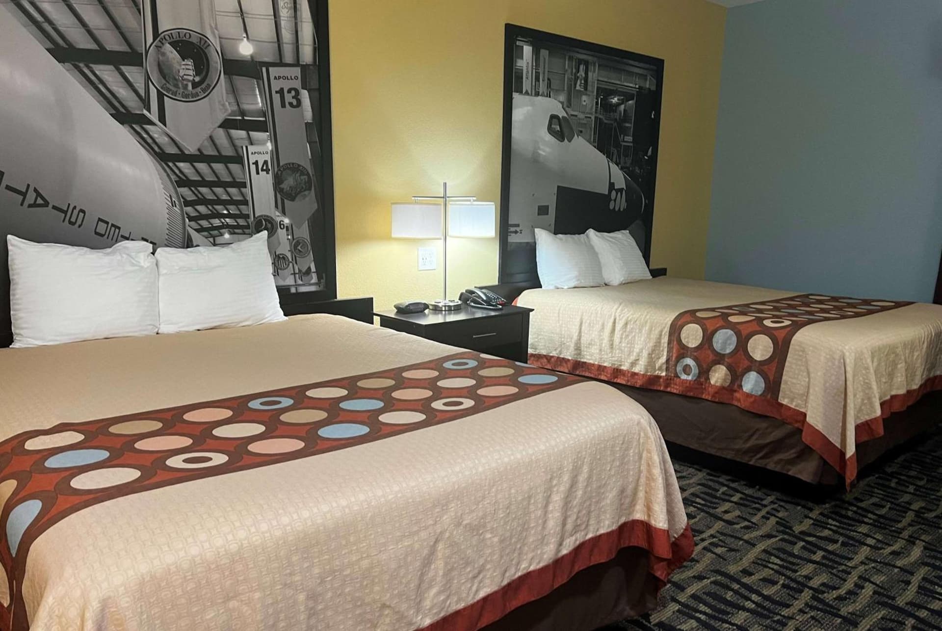 Super 8 by Wyndham Pasadena gallery photo in Pasadena, TX — image 54