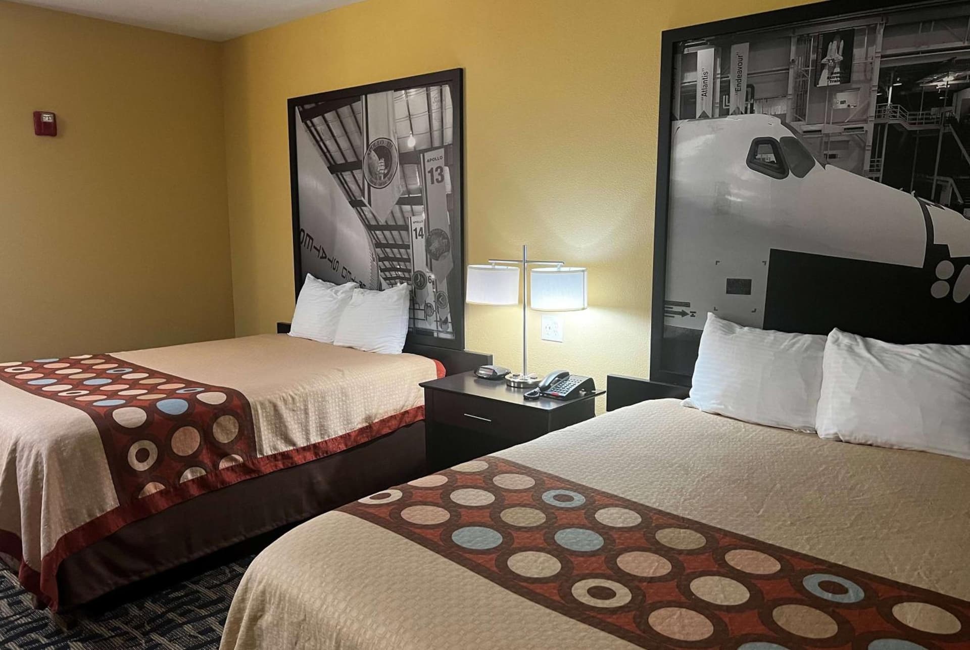 Super 8 by Wyndham Pasadena gallery photo in Pasadena, TX — image 33