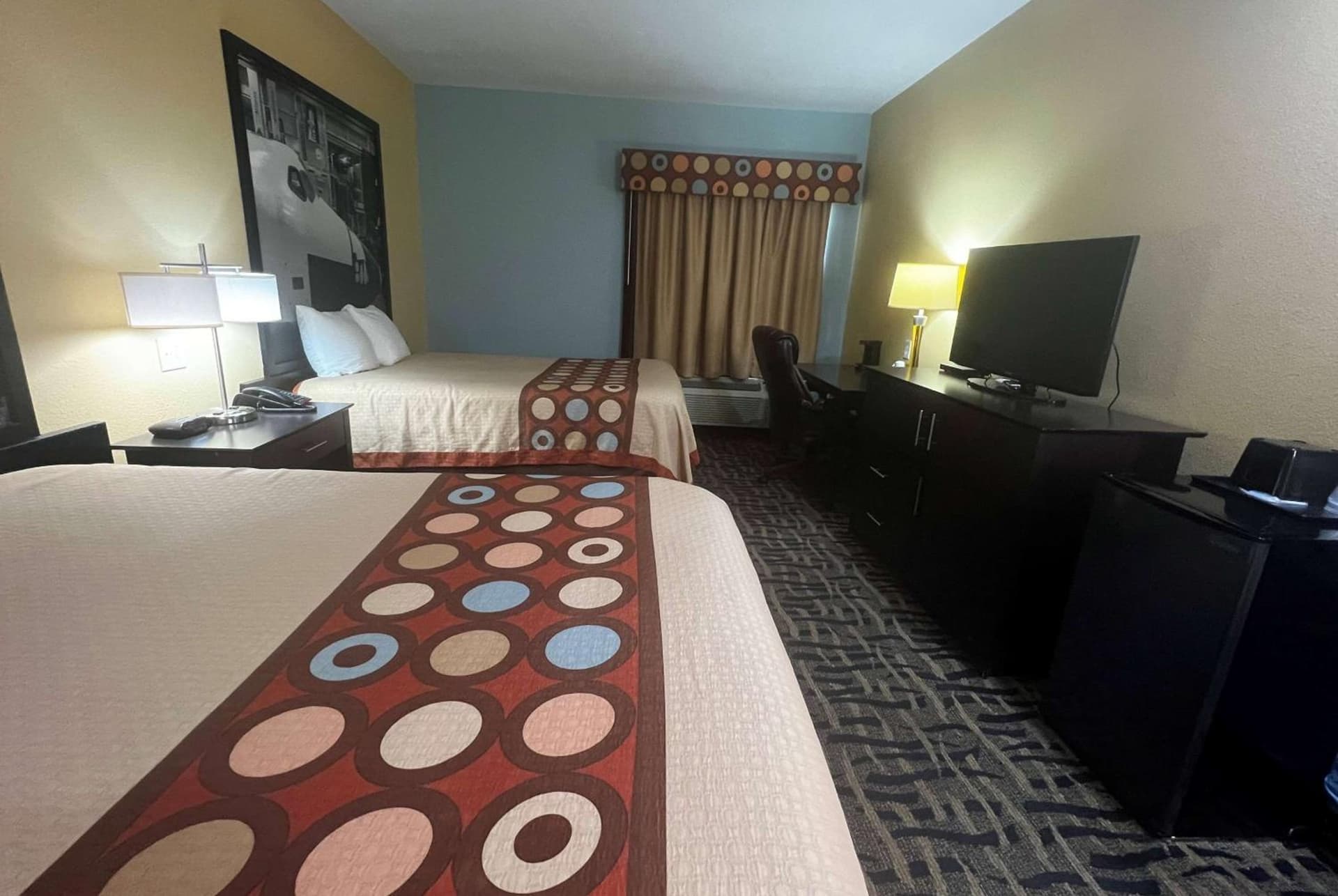 Super 8 by Wyndham Pasadena gallery photo in Pasadena, TX — image 26