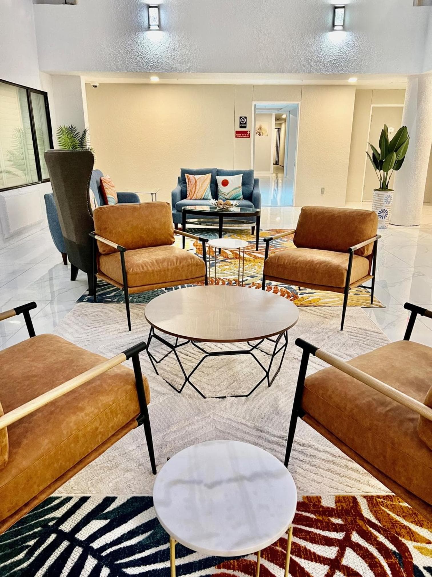 Hotel Aluxor SFO, Shuttle Service property views in San Bruno, CA — gallery photo 3