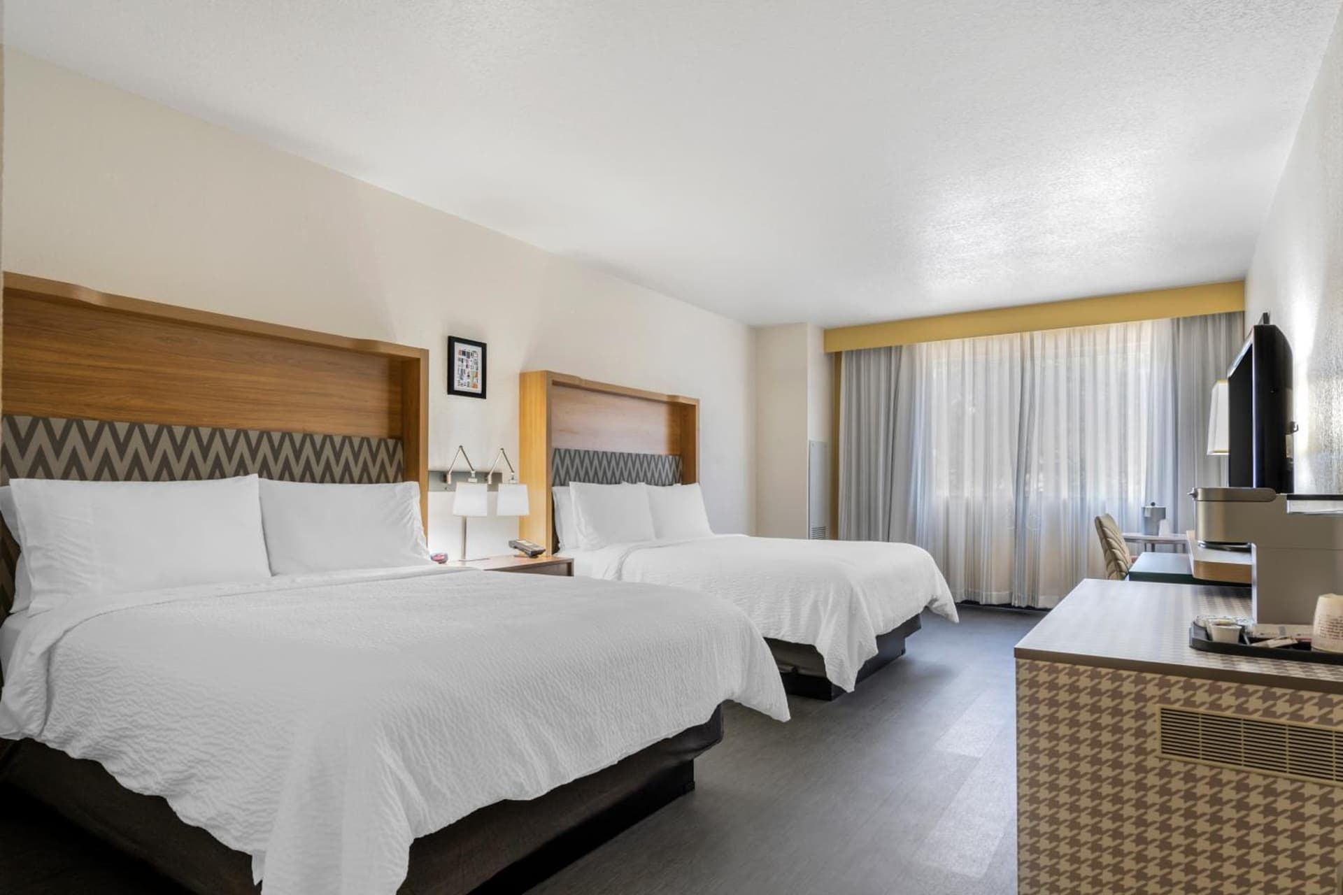 Holiday Inn Orlando International Dr-ICON by IHG gallery photo in Orlando, FL — image 5