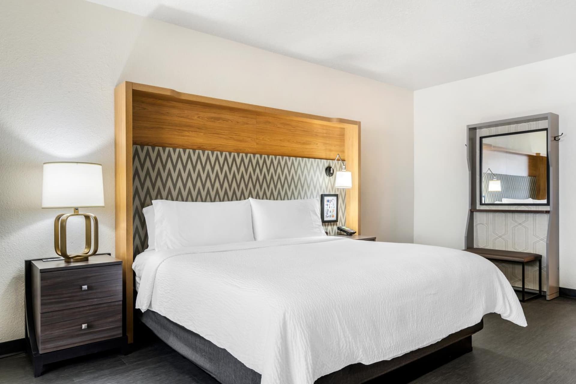 Holiday Inn Orlando International Dr-ICON by IHG gallery photo in Orlando, FL — image 41