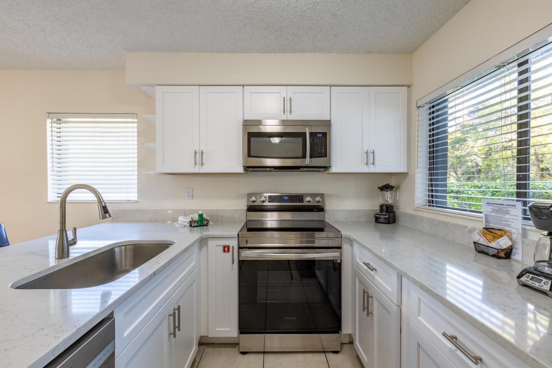 Legacy Vacation Resorts - Palm Coast interior in Palm Coast, FL — gallery photo 2