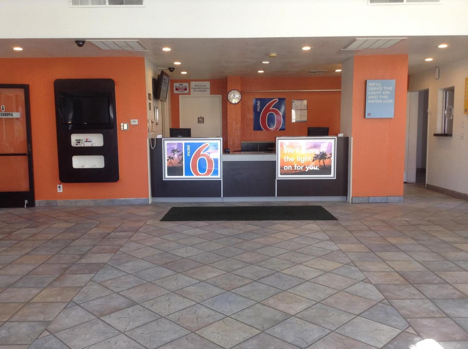 Motel 6 Hemet gallery photo in Hemet, CA — image 13