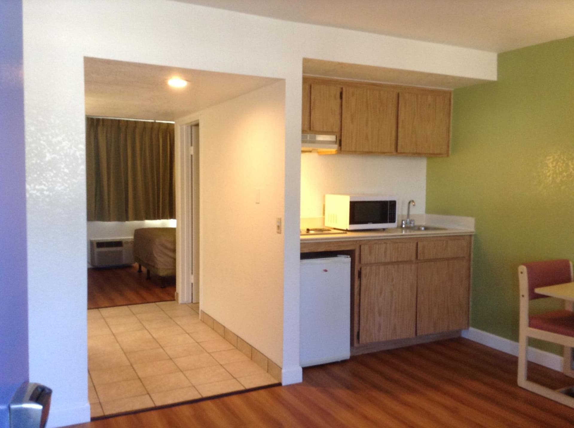 Motel 6 Hemet interior in Hemet, CA — gallery photo 2