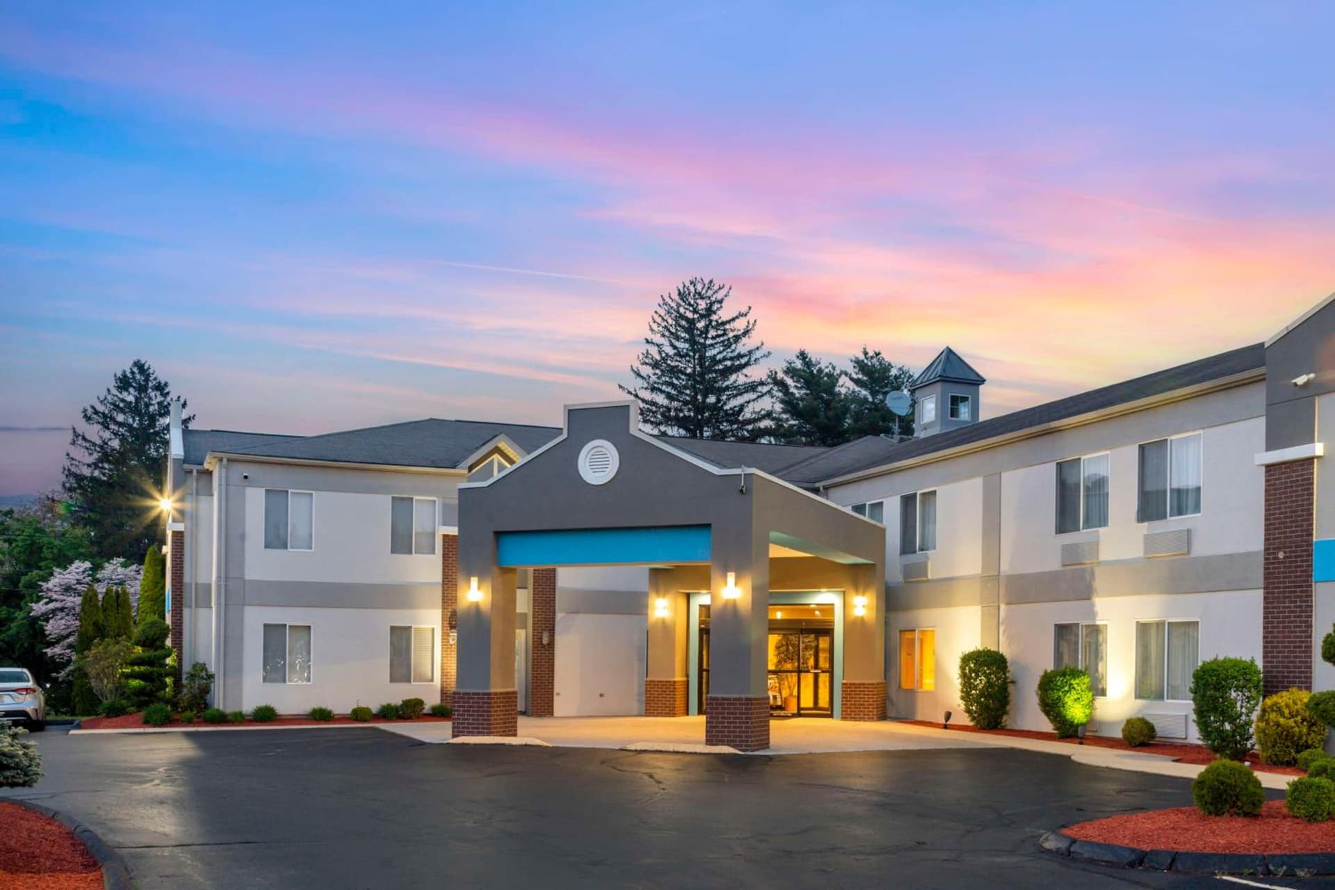 Best Western Plus New England Inn & Suites gallery photo in Berlin, CT — image 20