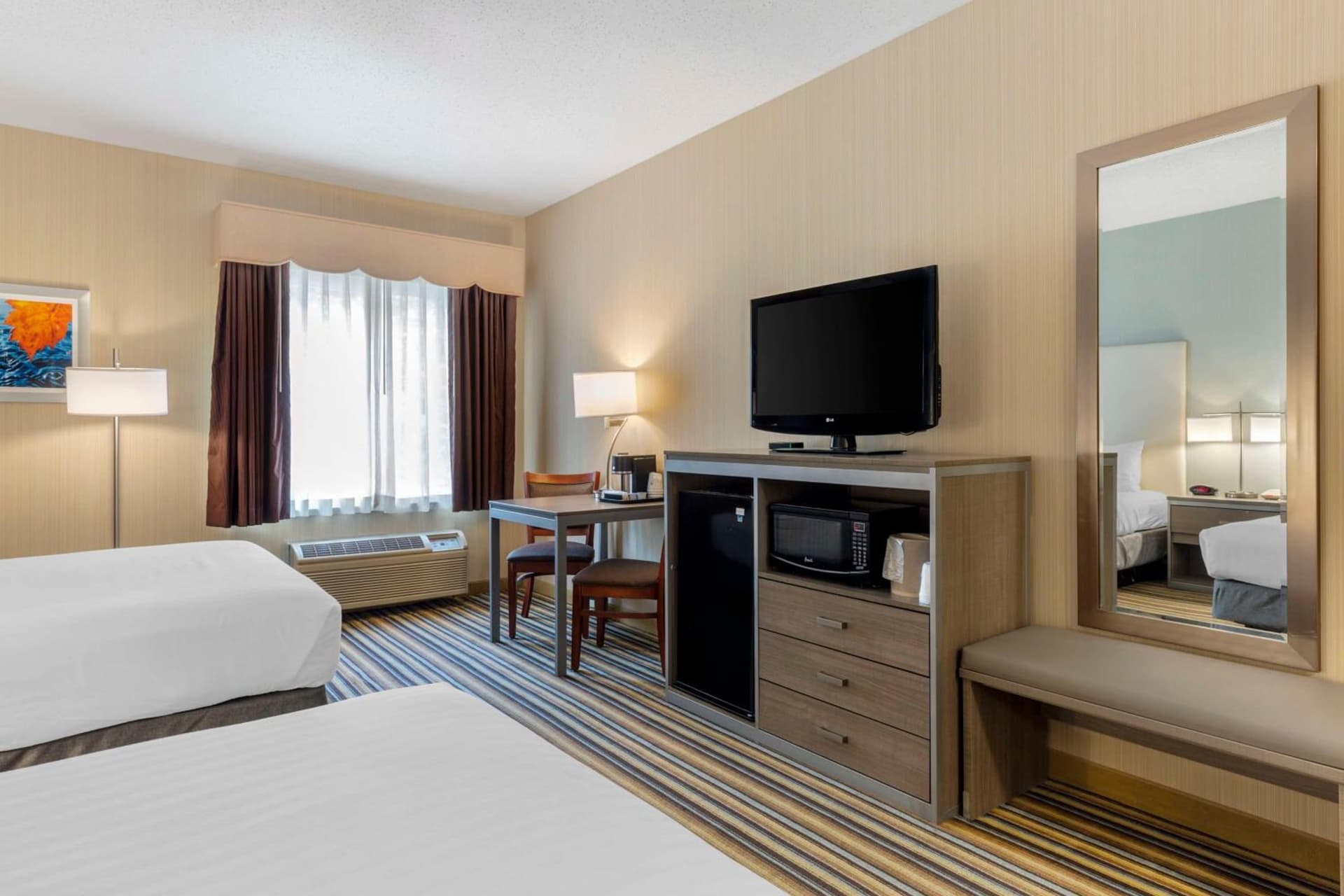 Best Western Plus New England Inn & Suites gallery photo in Berlin, CT — image 15
