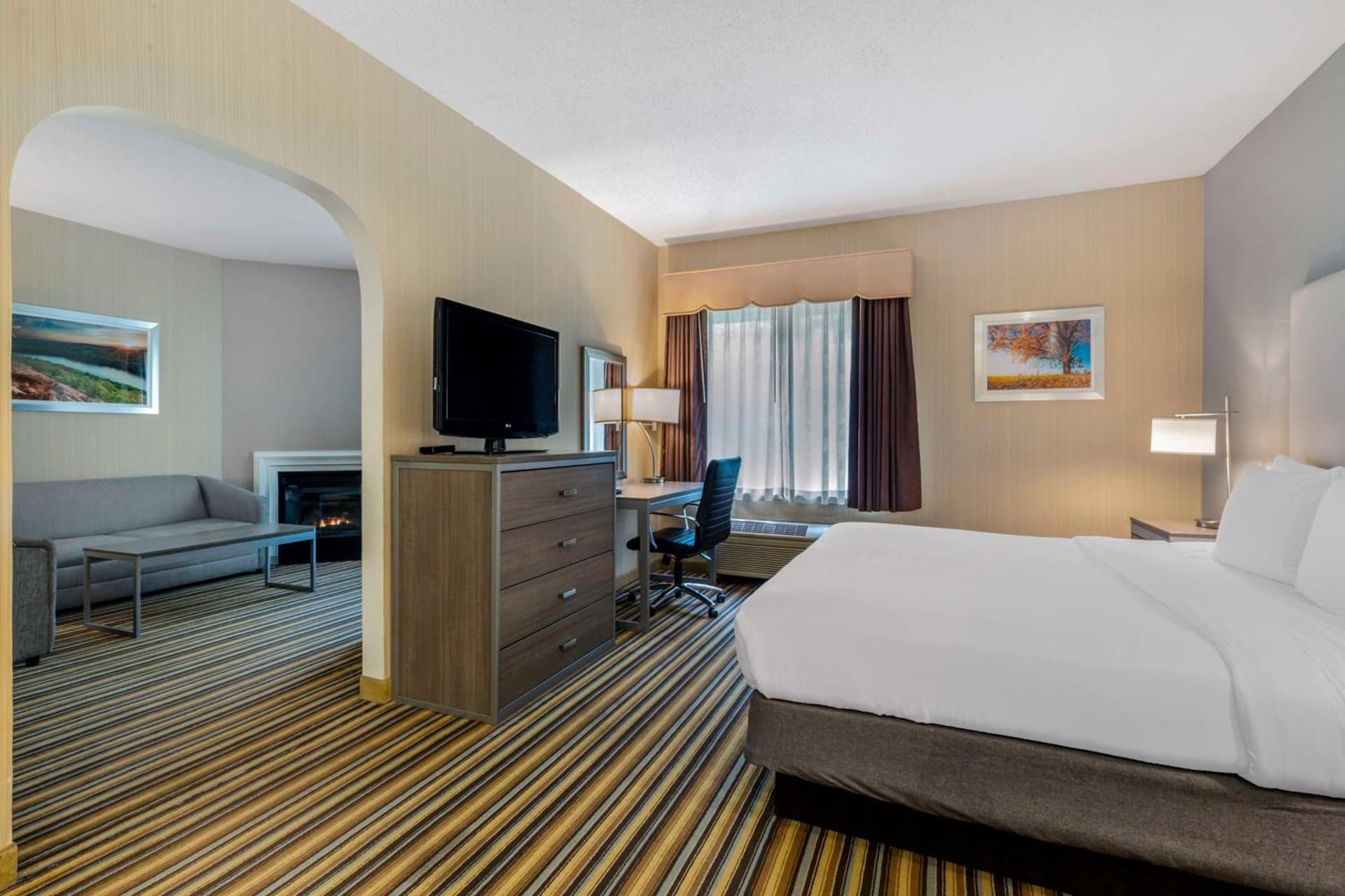 Best Western Plus New England Inn & Suites gallery photo in Berlin, CT — image 64