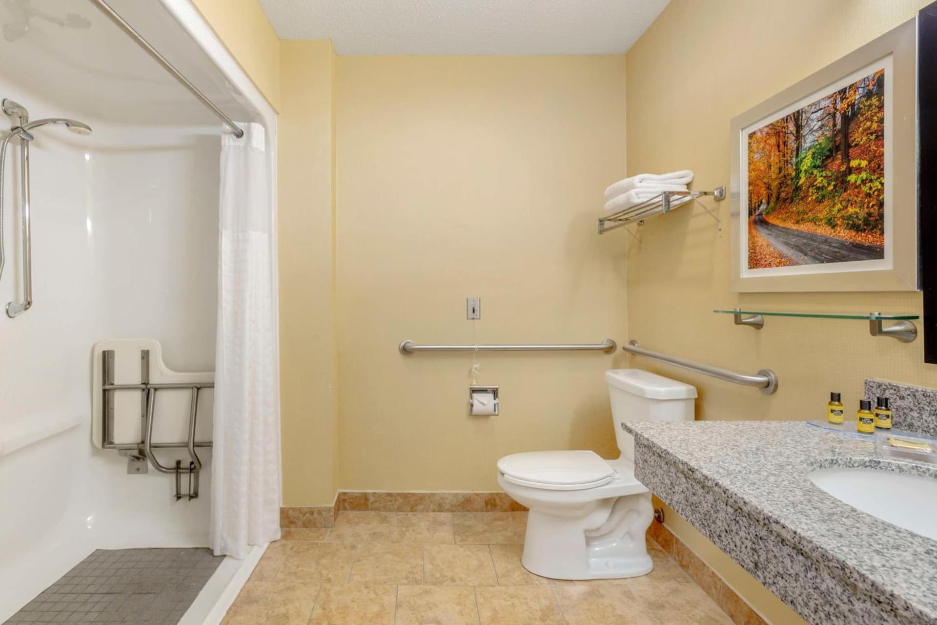 Best Western Plus New England Inn & Suites gallery photo in Berlin, CT — image 31