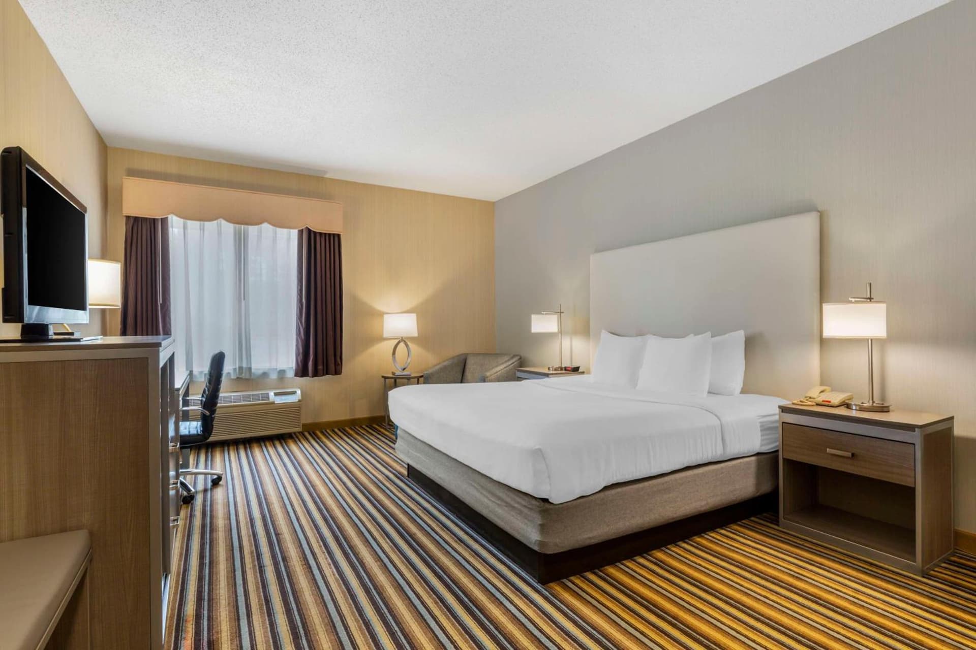 Best Western Plus New England Inn & Suites gallery photo in Berlin, CT — image 19