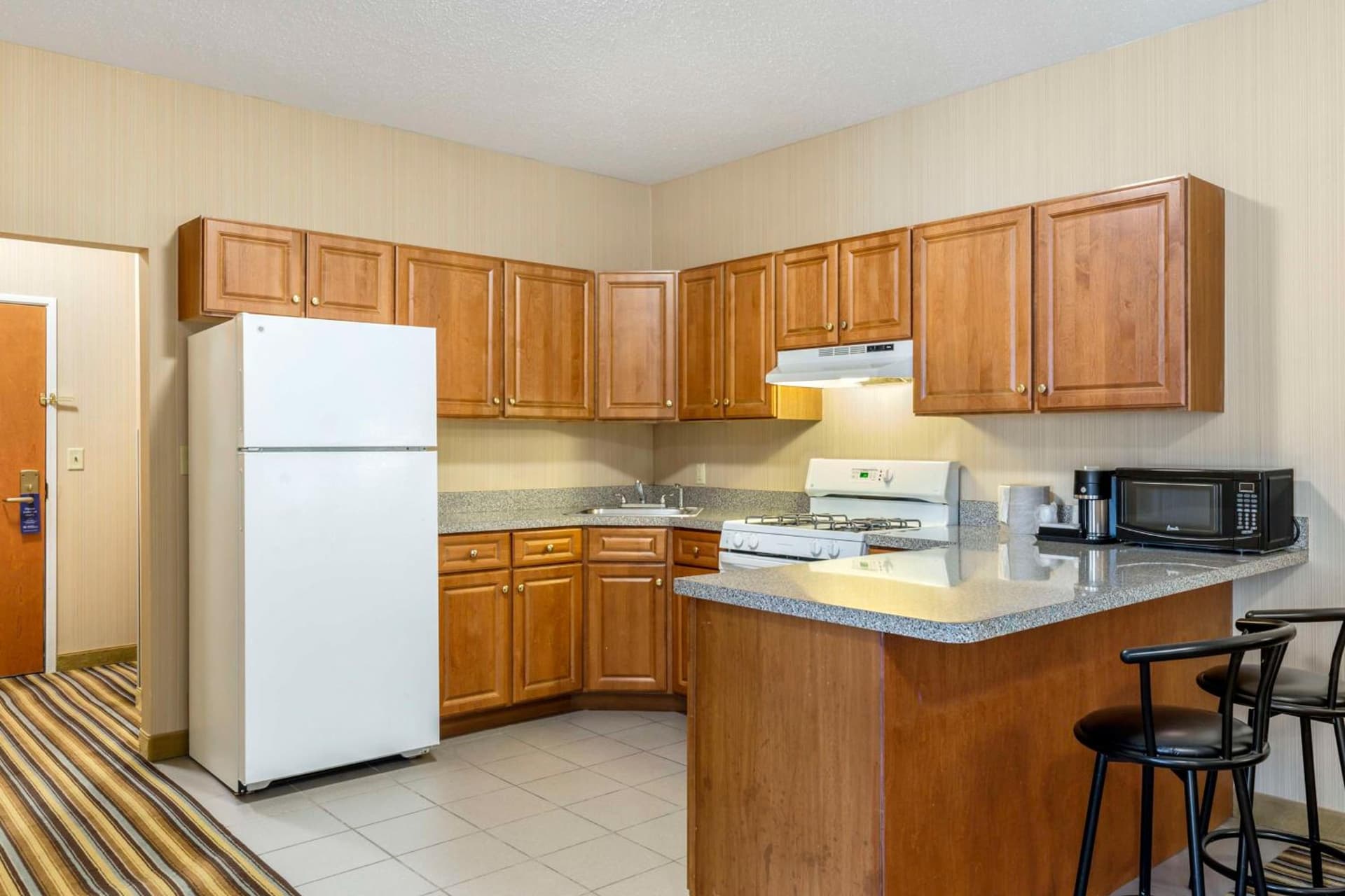 Best Western Plus New England Inn & Suites gallery photo in Berlin, CT — image 10