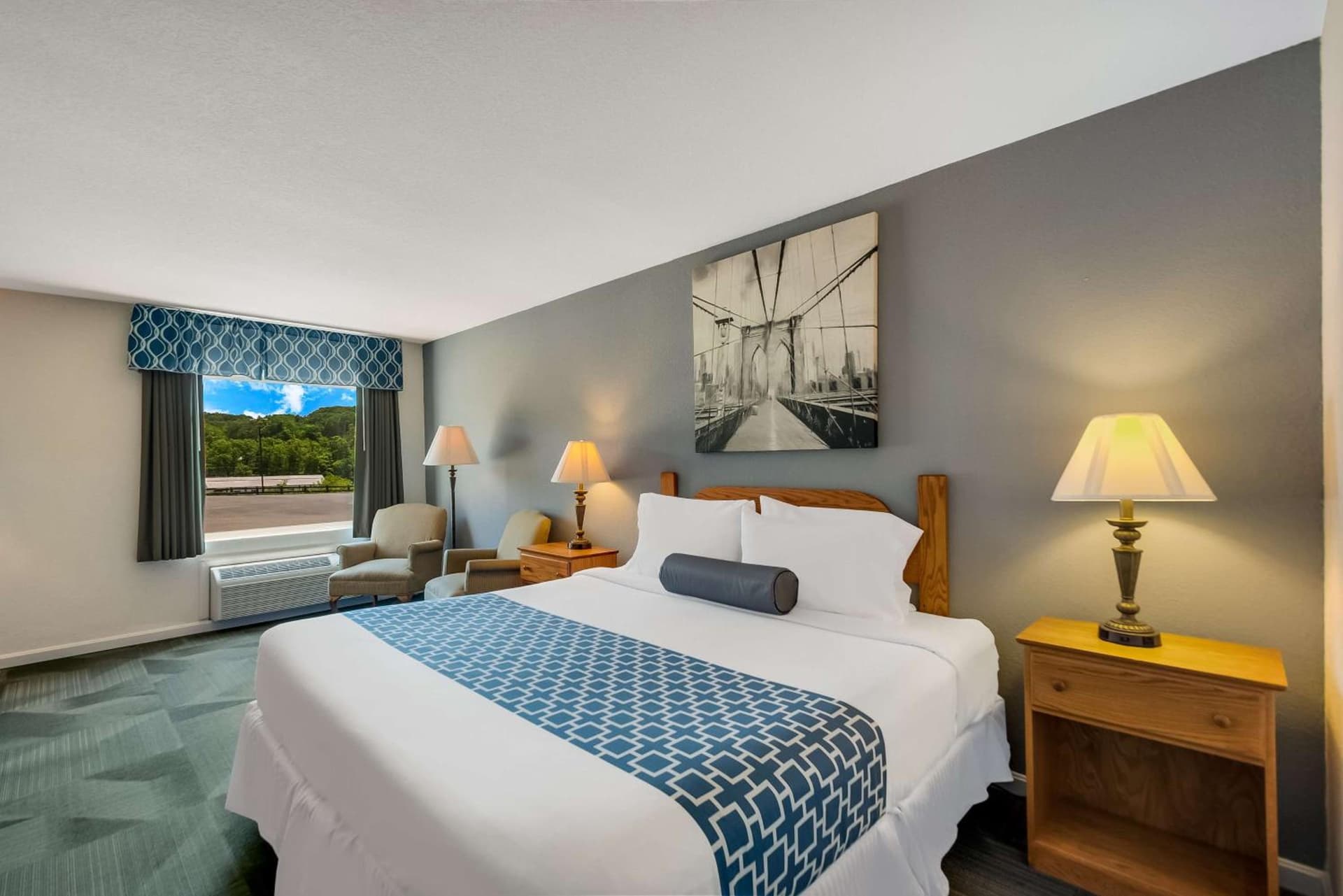 SureStay Plus Hotel by Best Western Berkeley Springs property views in Berkeley Springs, WV — gallery photo 3