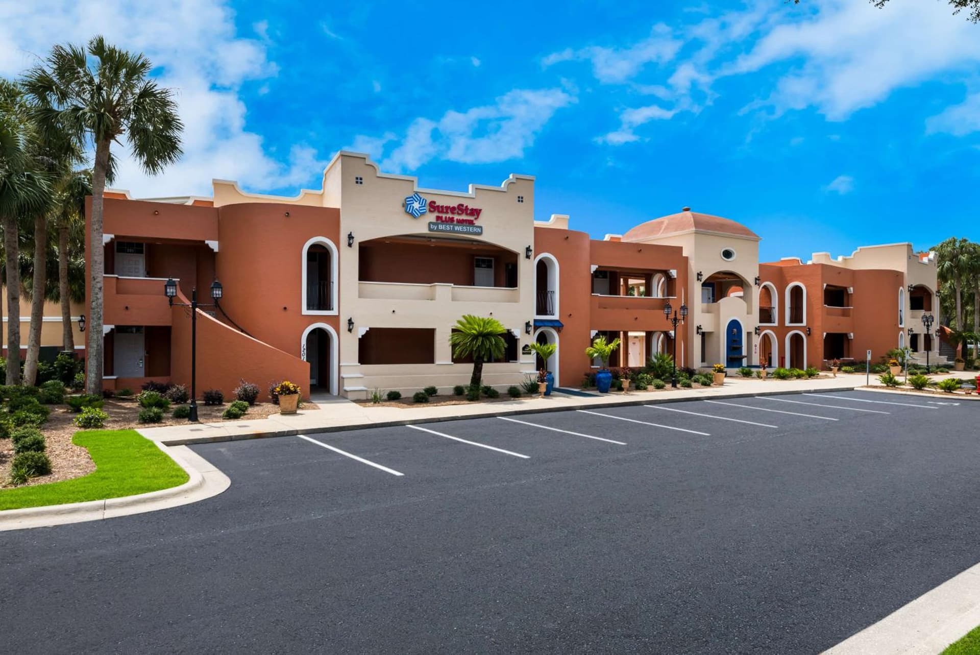 SureStay Plus Hotel by Best Western The Villages featured exterior or lobby in Lady Lake, FL — similar hotel