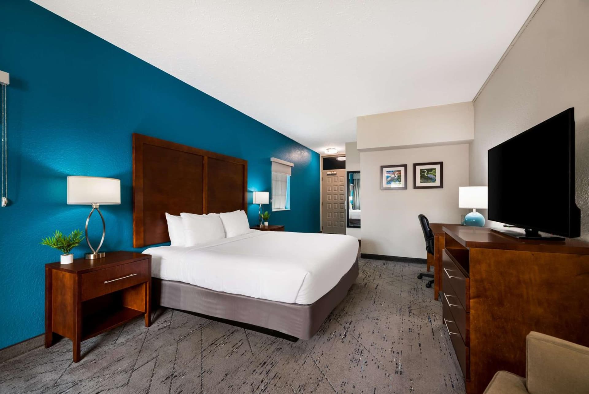 SureStay Plus Hotel by Best Western The Villages gallery photo in Lady Lake, FL — image 6
