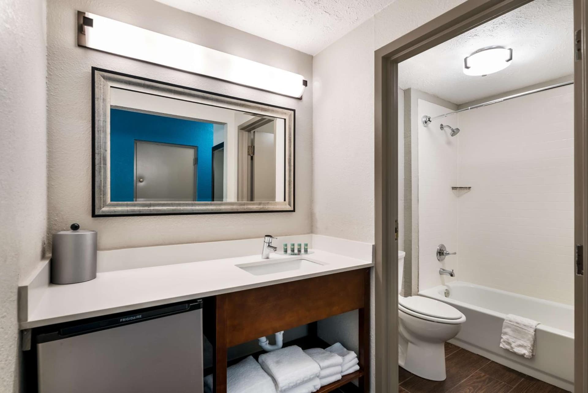 SureStay Plus Hotel by Best Western The Villages gallery photo in Lady Lake, FL — image 35