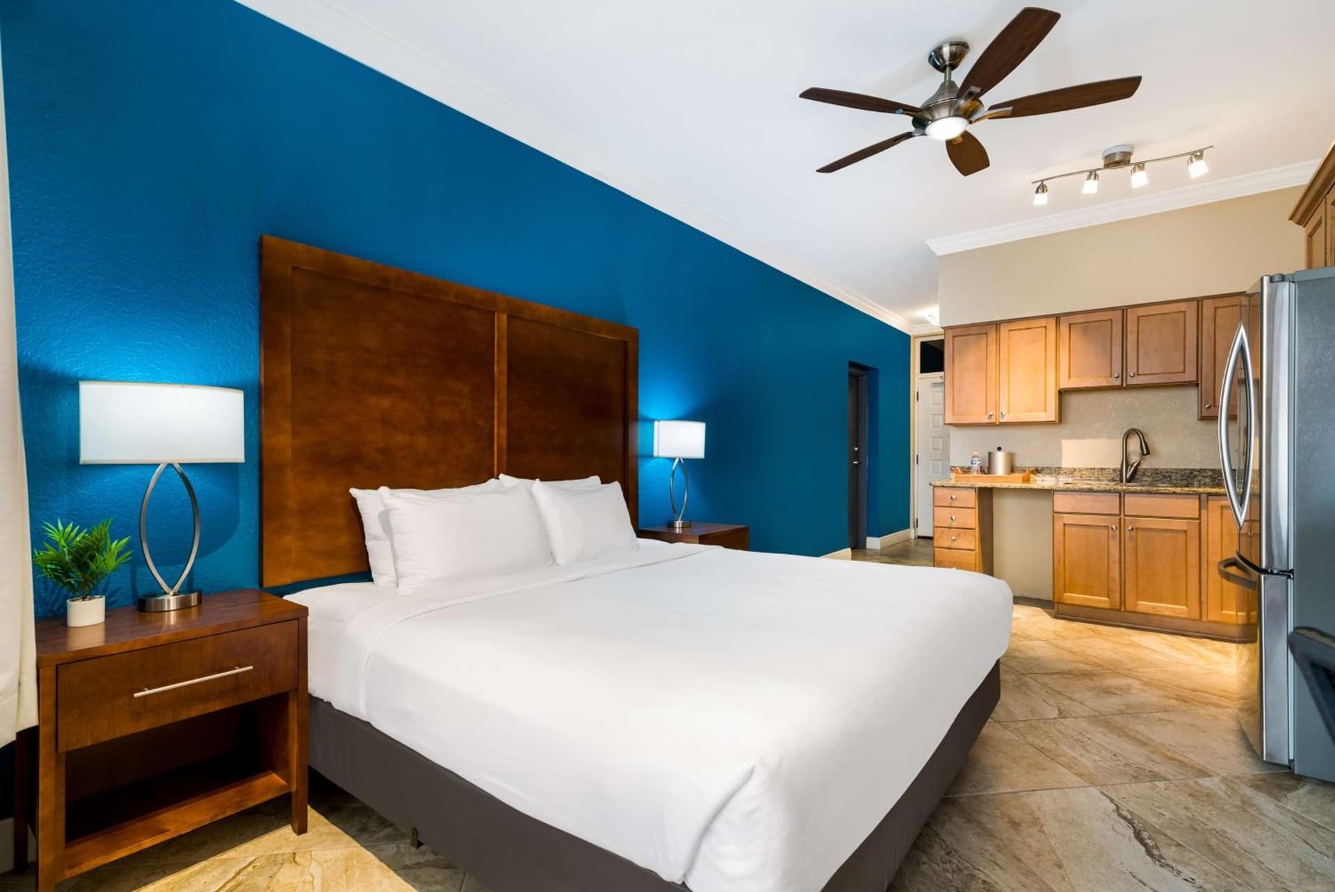 SureStay Plus Hotel by Best Western The Villages gallery photo in Lady Lake, FL — image 4