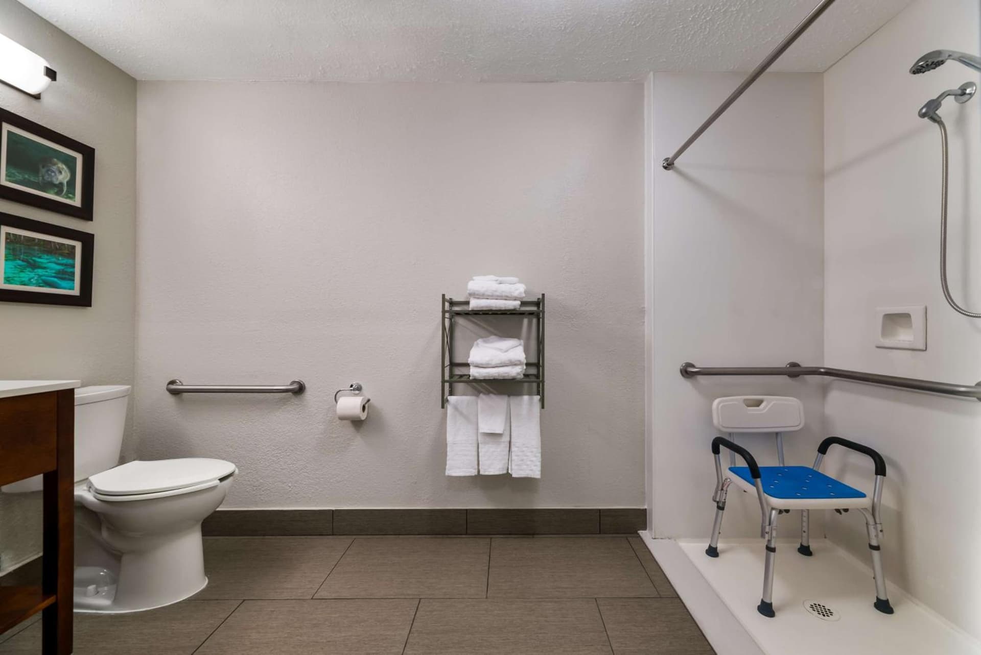 SureStay Plus Hotel by Best Western The Villages interior in Lady Lake, FL — gallery photo 2
