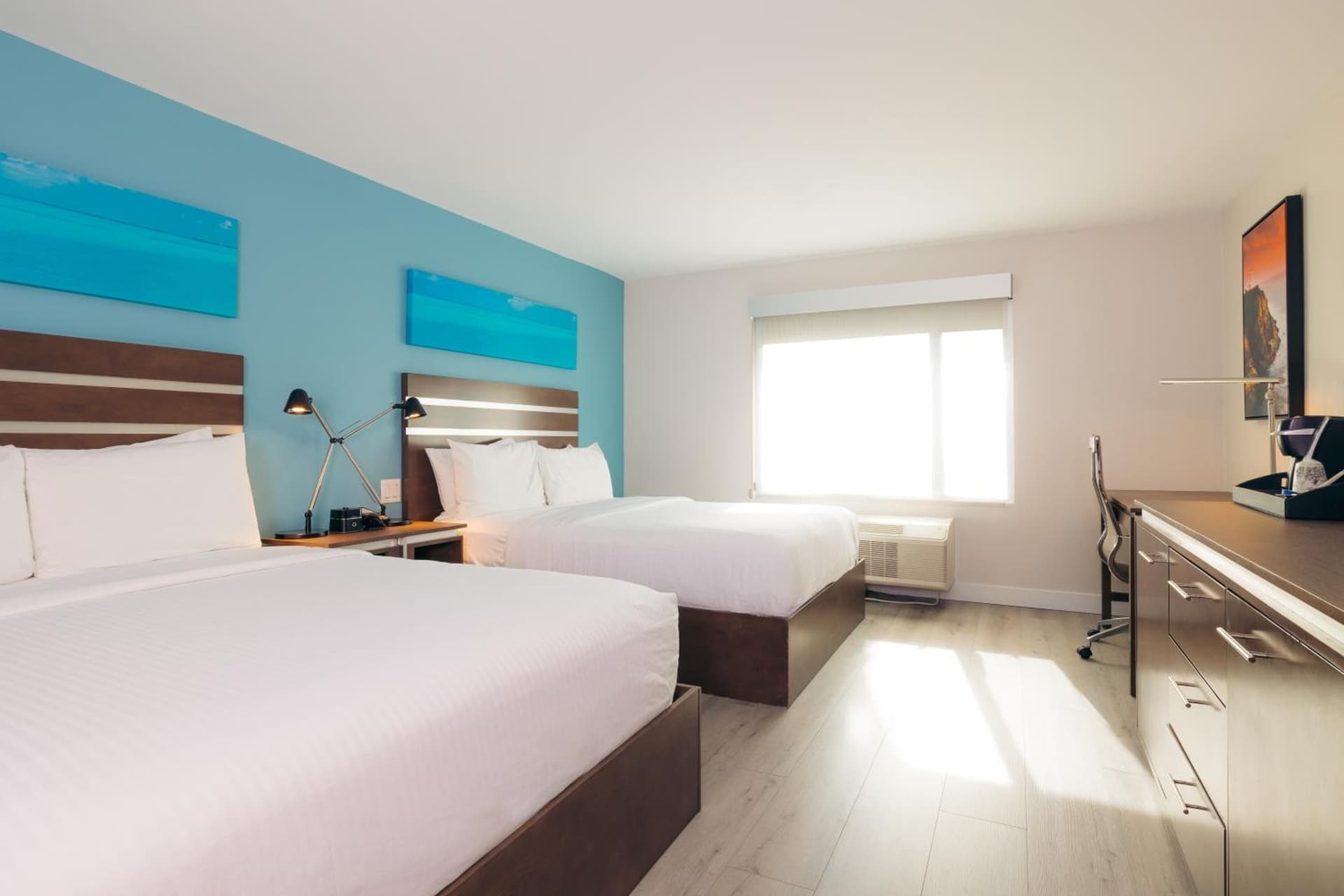 The Cove Hotel gallery photo in Long Beach, CA — image 43