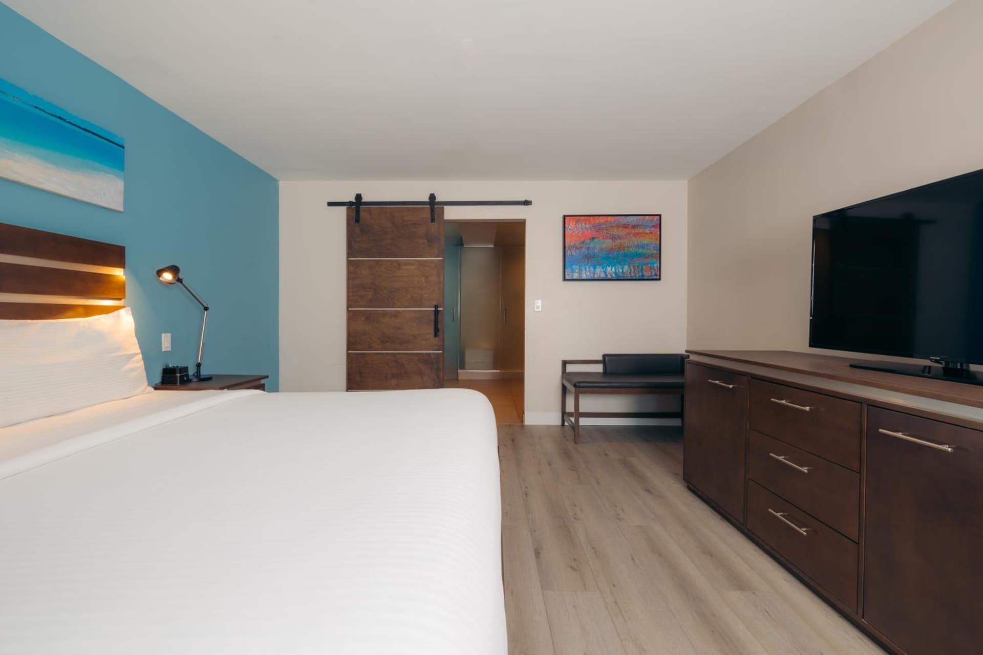 The Cove Hotel gallery photo in Long Beach, CA — image 109