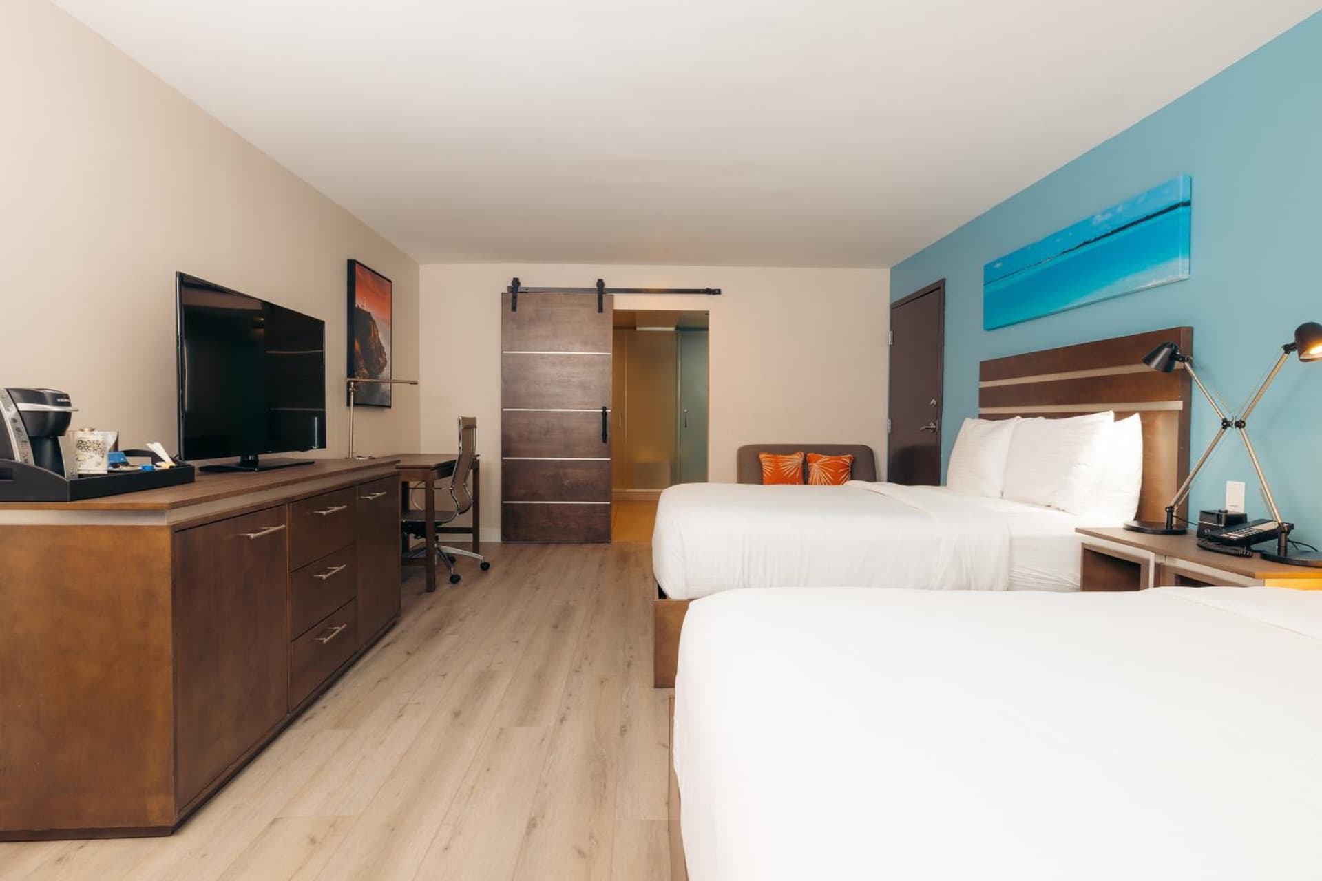 The Cove Hotel gallery photo in Long Beach, CA — image 46